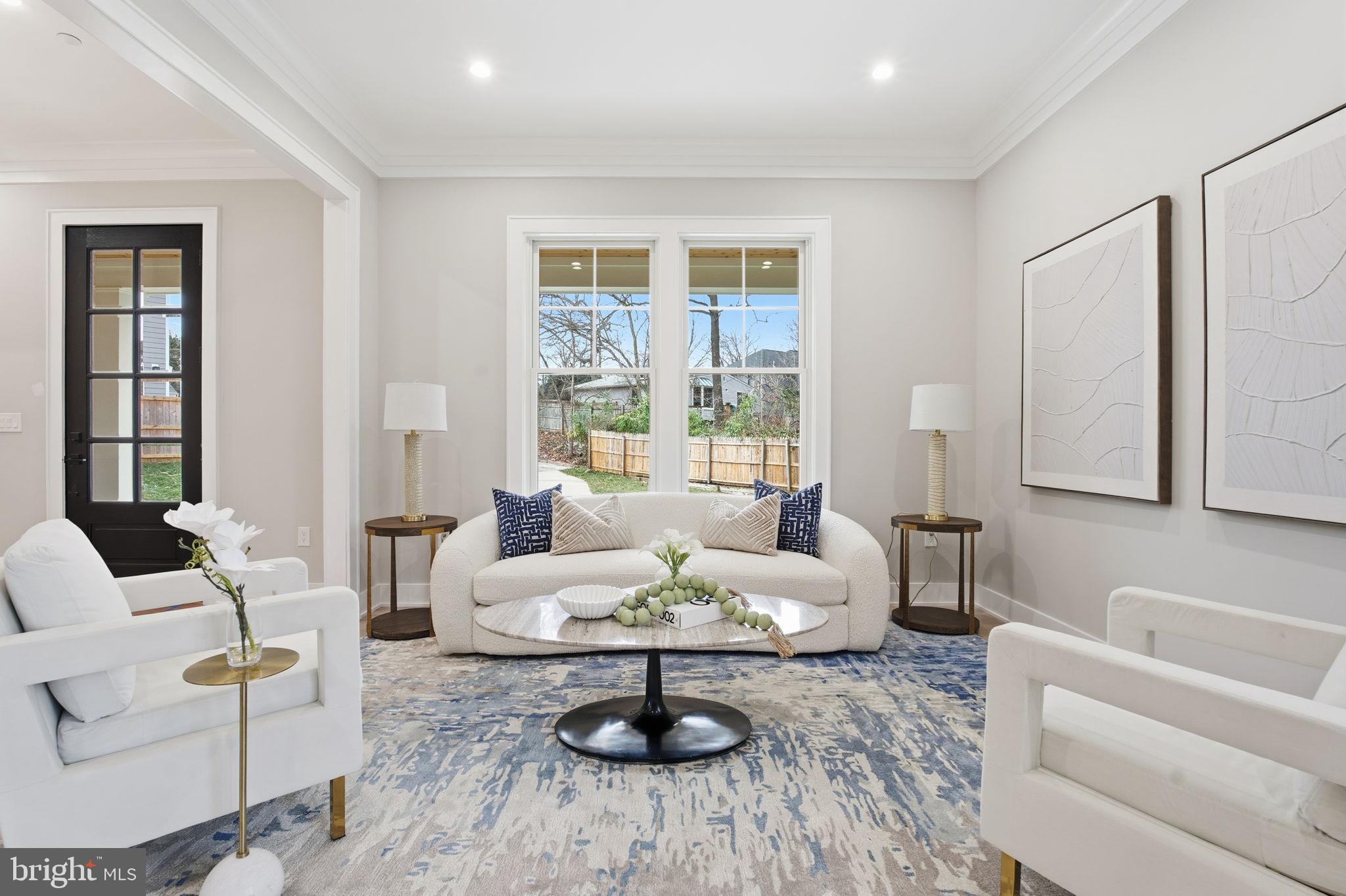 ROCK CREEK PALISADES - Residential