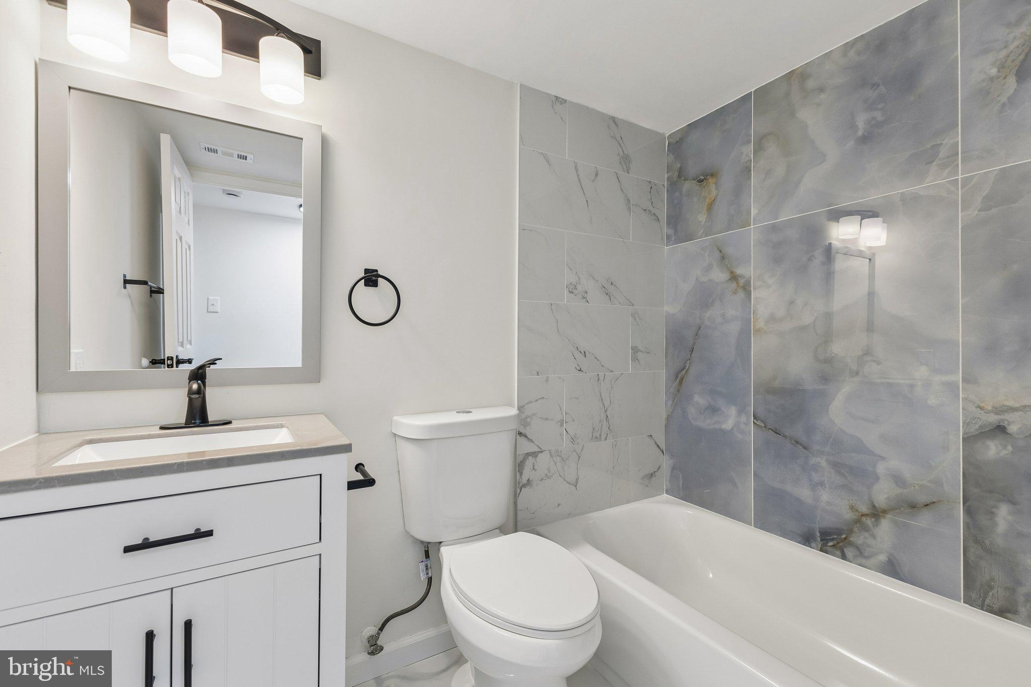 NORTHGATE CONDO - Residential