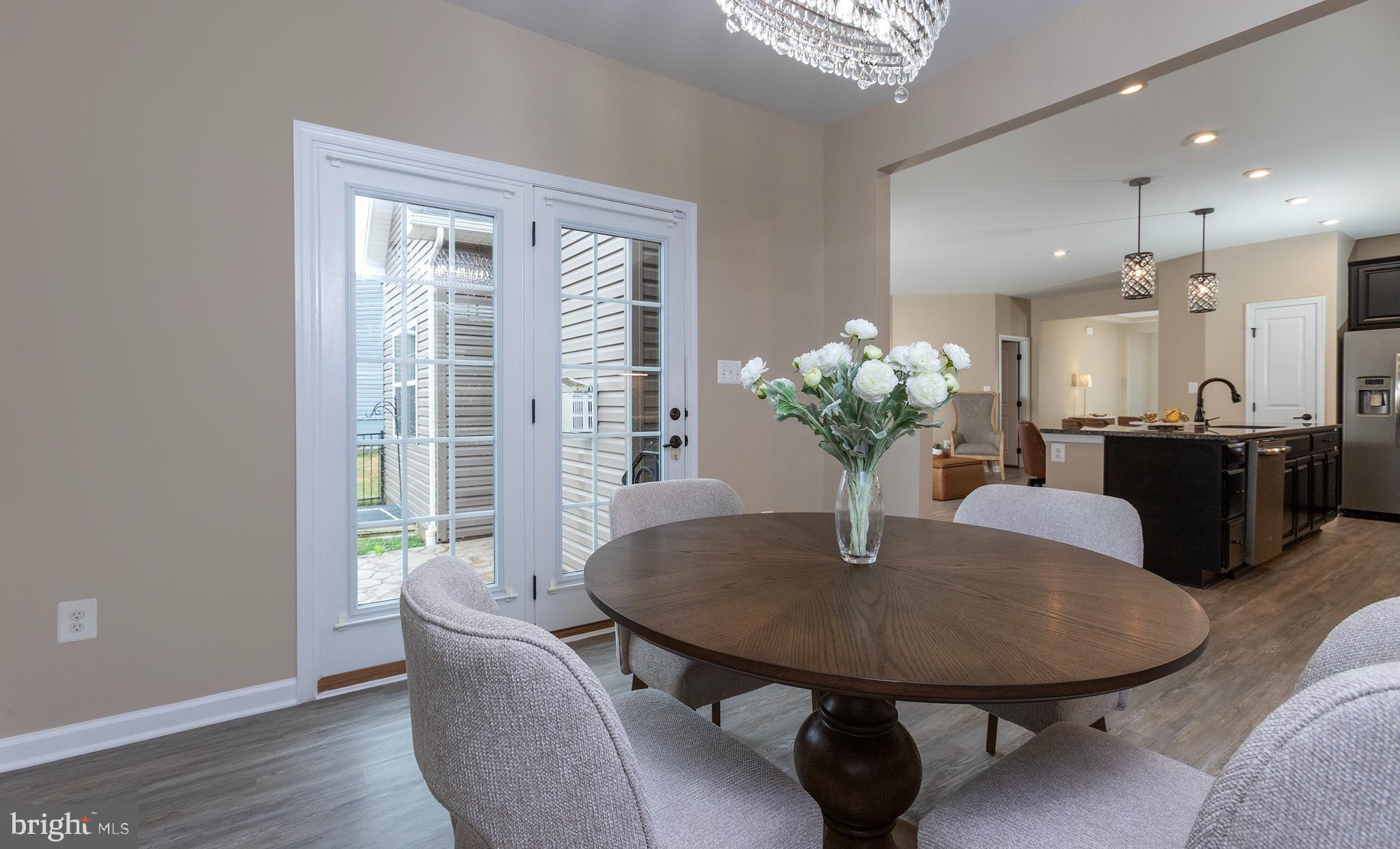 STRAY WINDS FARM - Residential