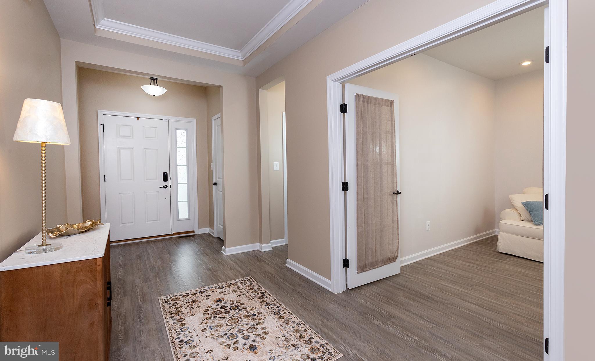 STRAY WINDS FARM - Residential