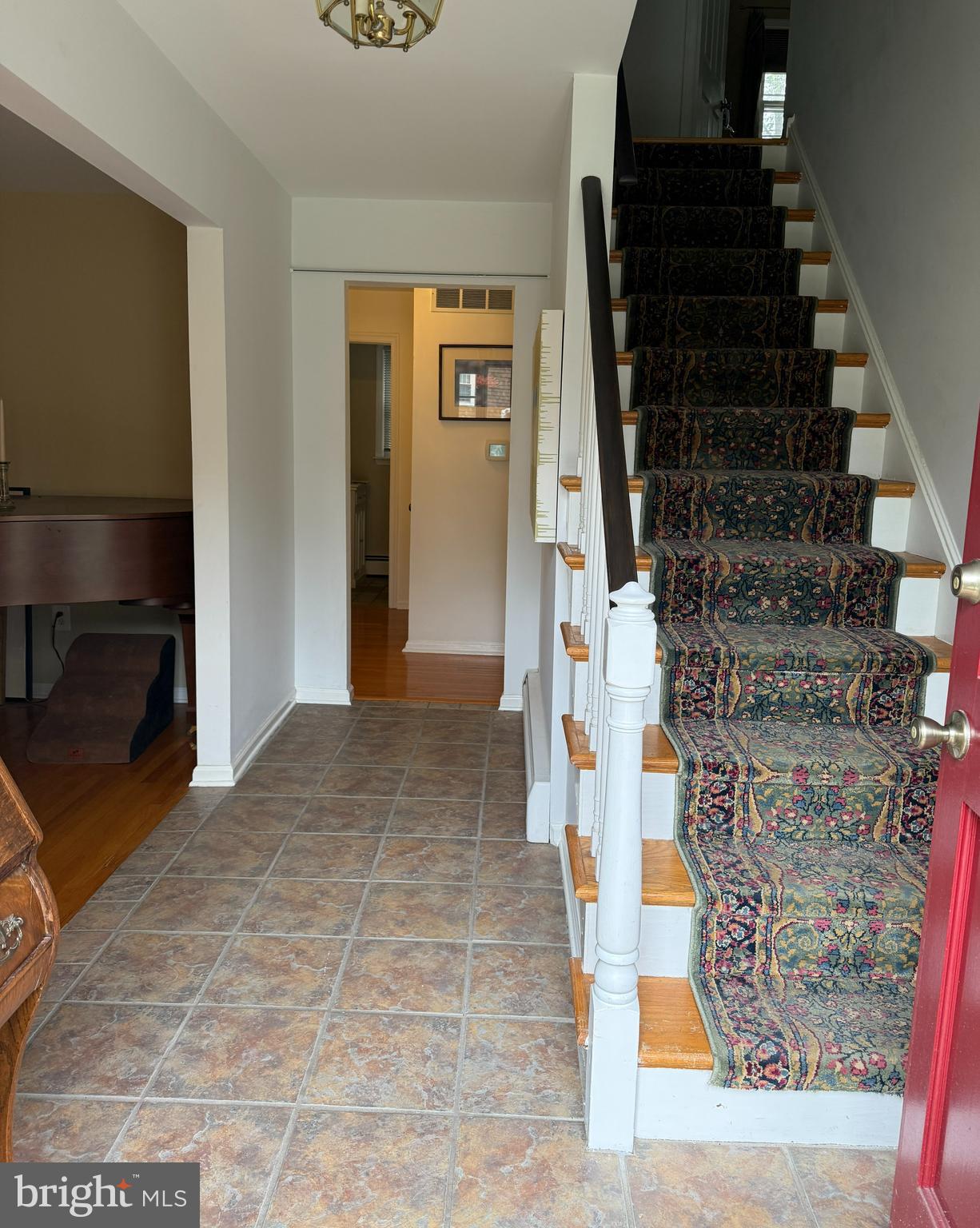 HOLLY HOUSE - Residential