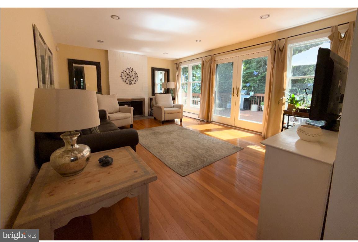 HOLLY HOUSE - Residential