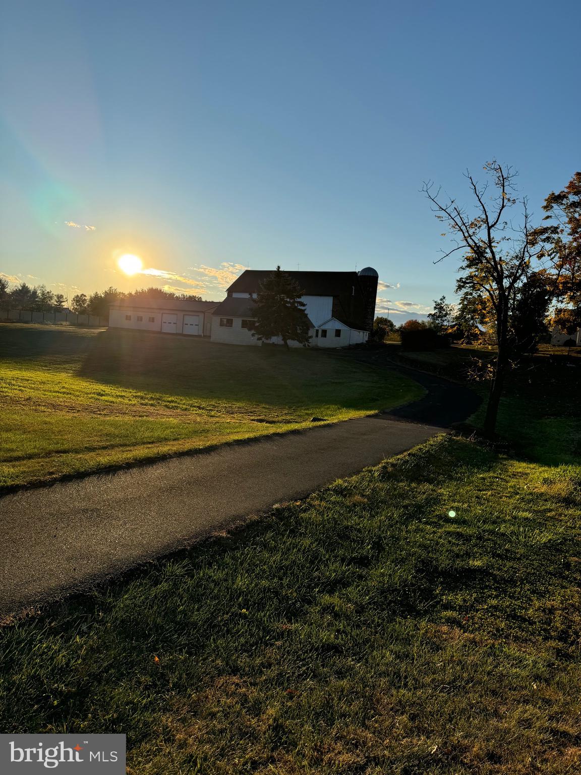 LANSDALE - Farm