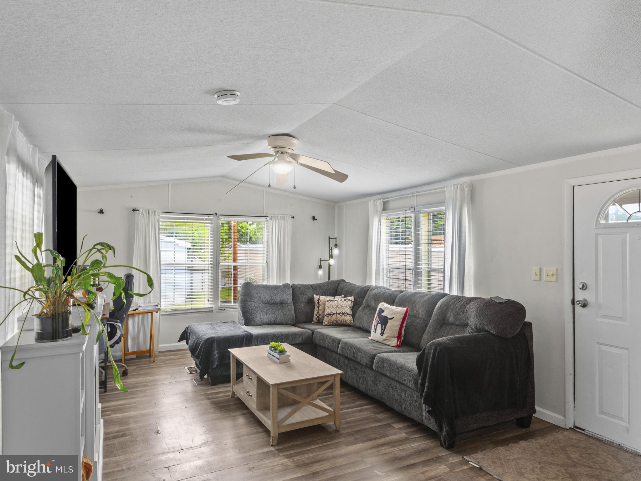 CHESAPEAKE MOBILE COURT - Residential