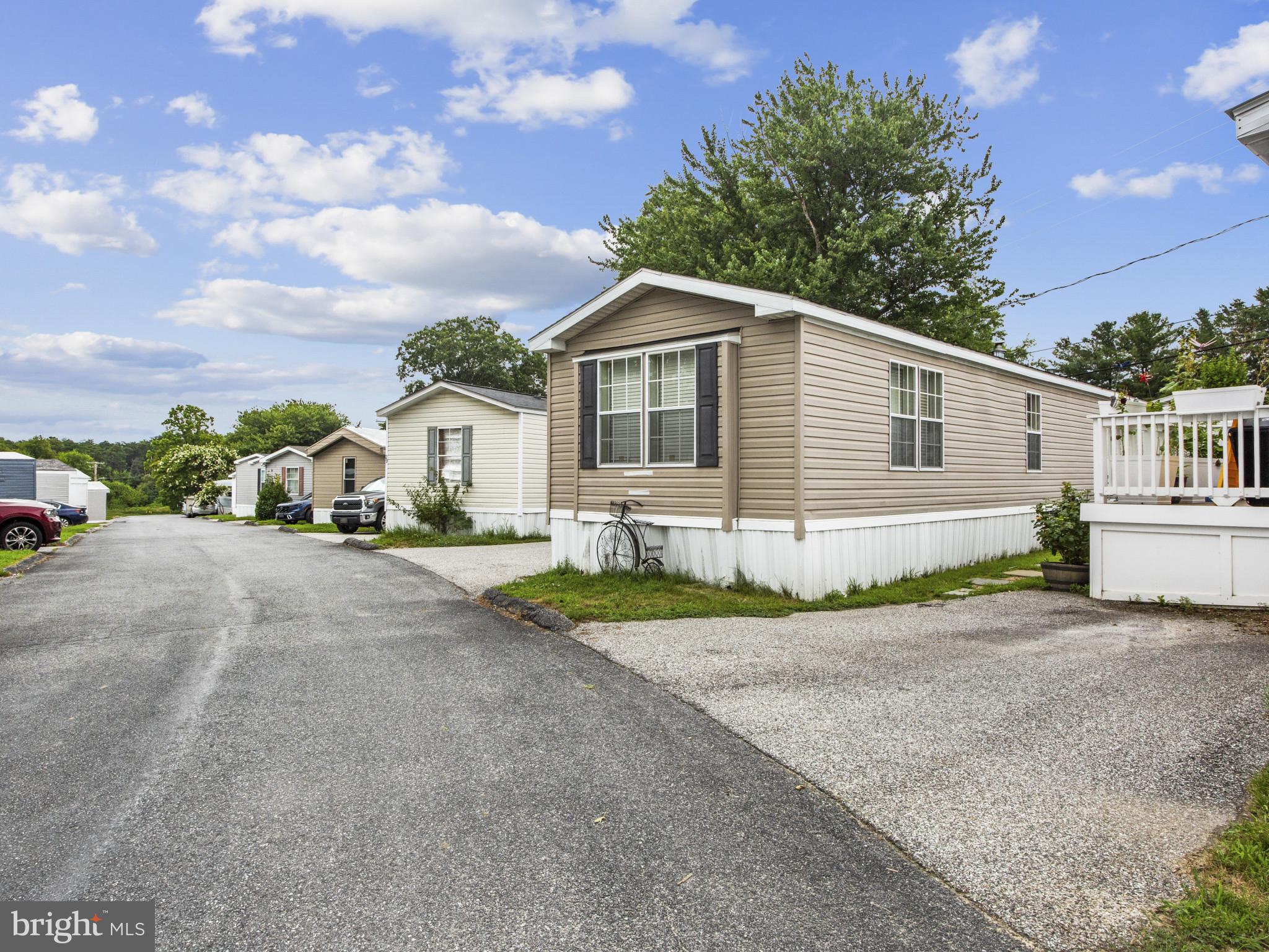 CHESAPEAKE MOBILE COURT - Residential