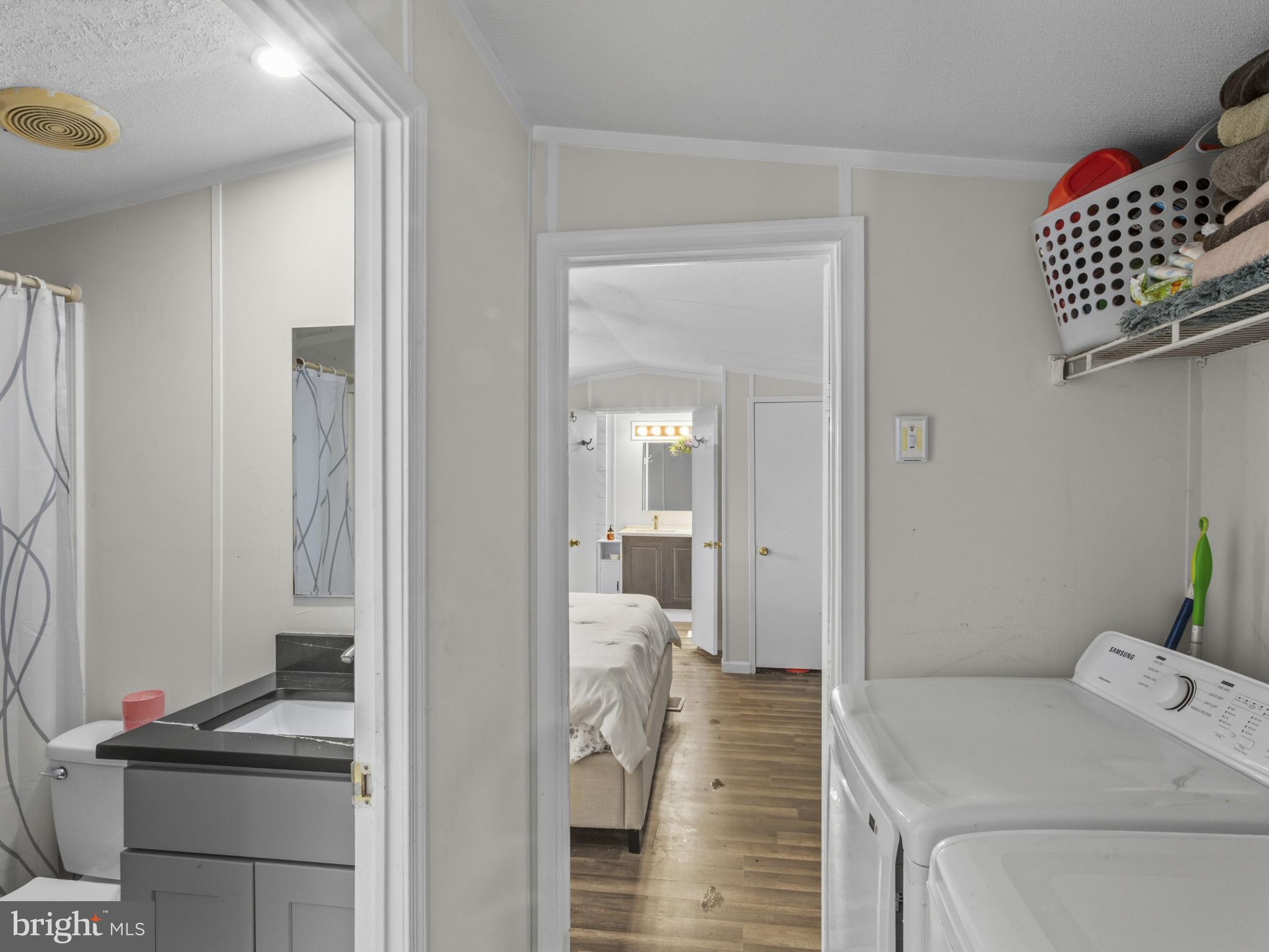 CHESAPEAKE MOBILE COURT - Residential