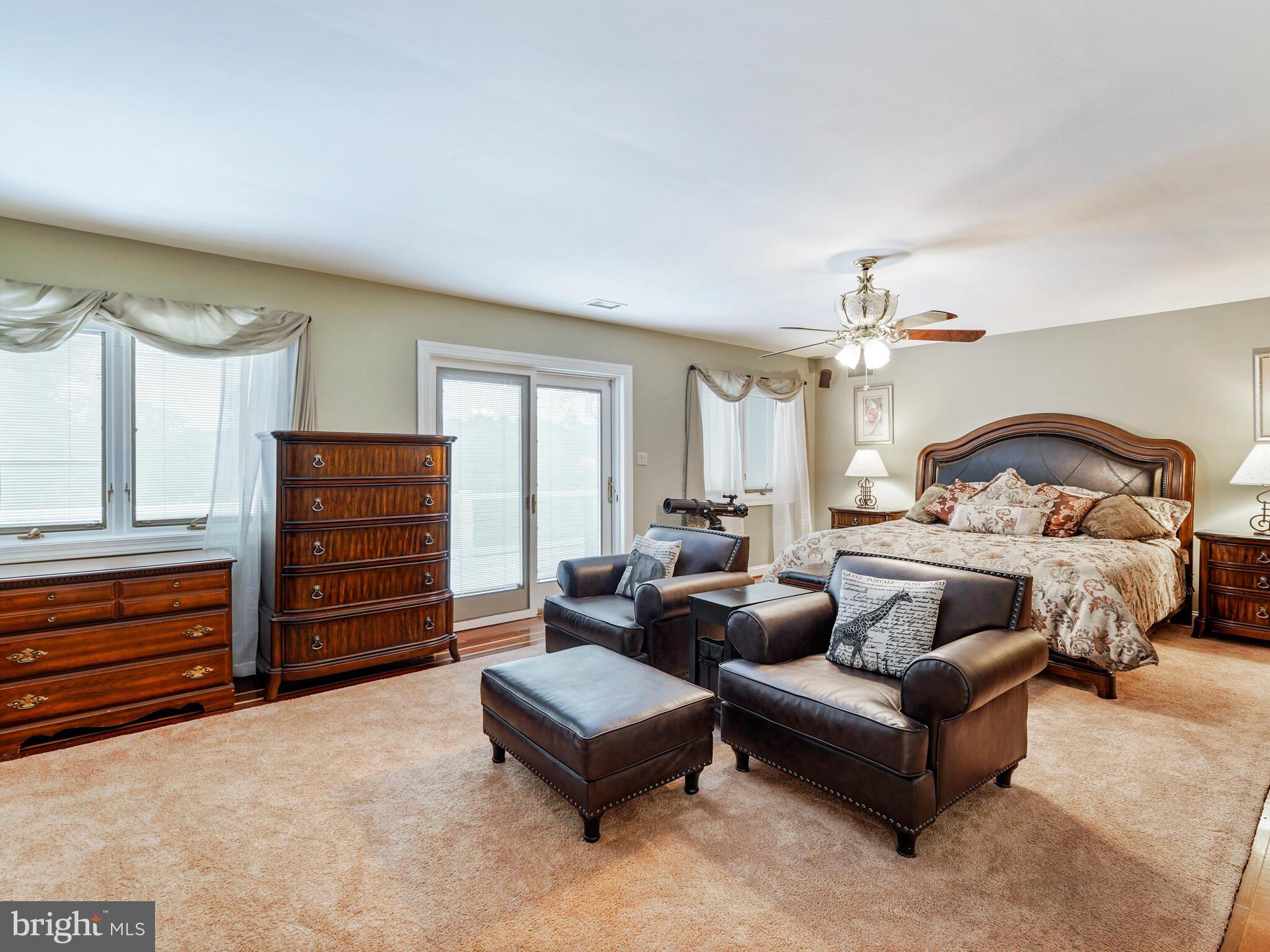DEER POINTE - Residential