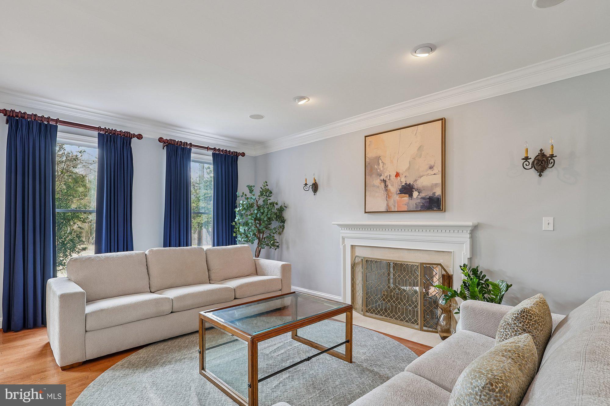 WINDSOR RIDGE - Residential