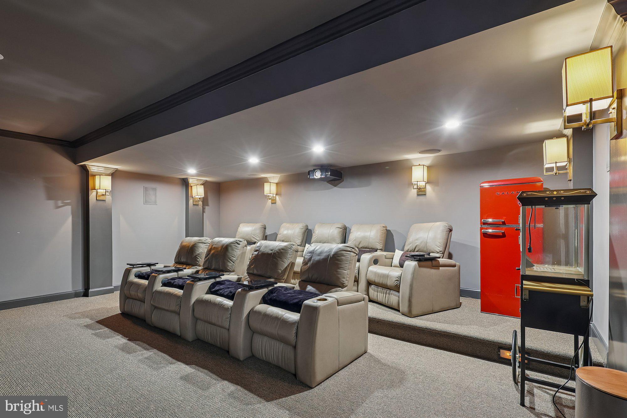 WINDSOR RIDGE - Residential