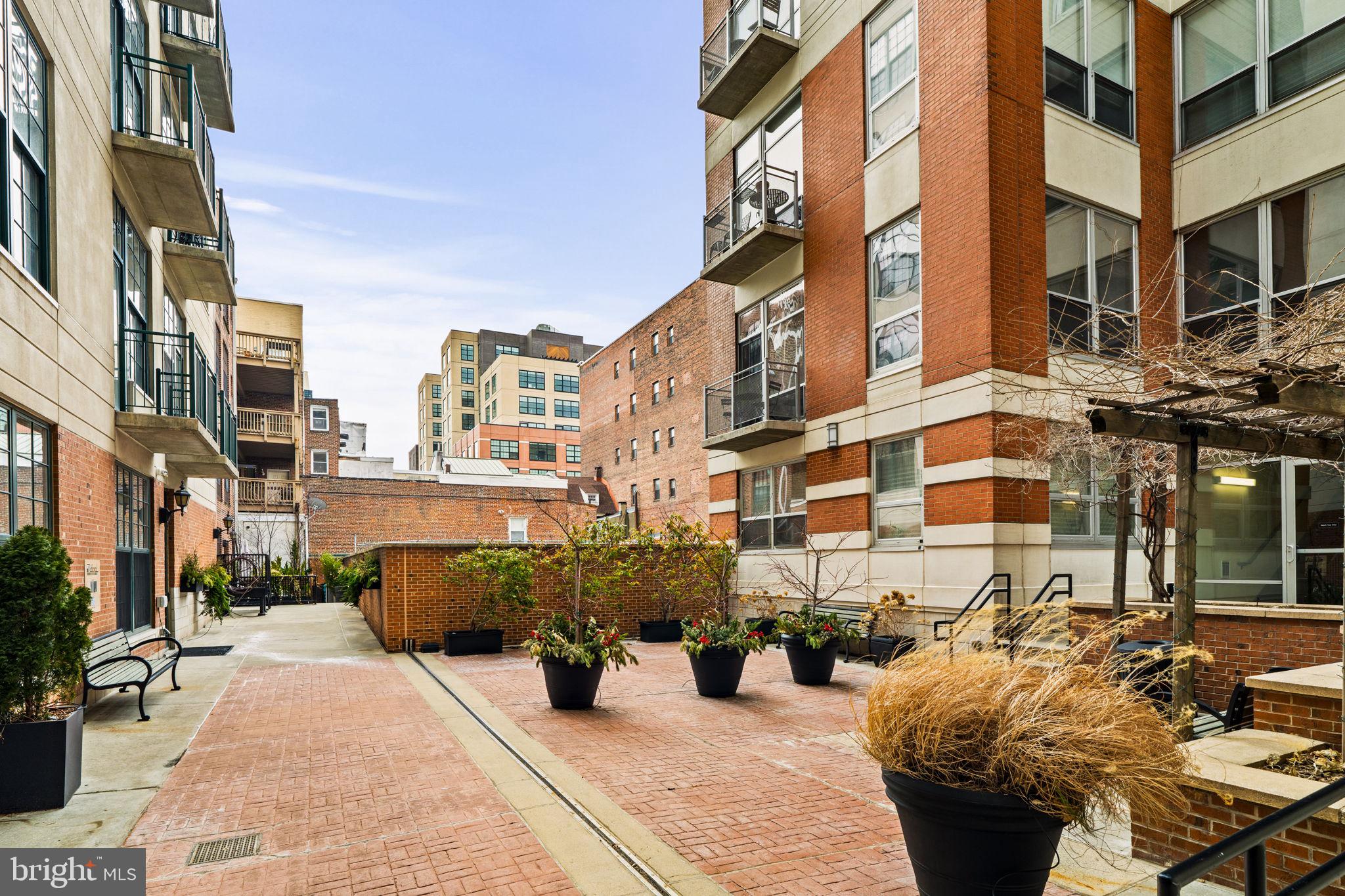 OLD CITY - Residential