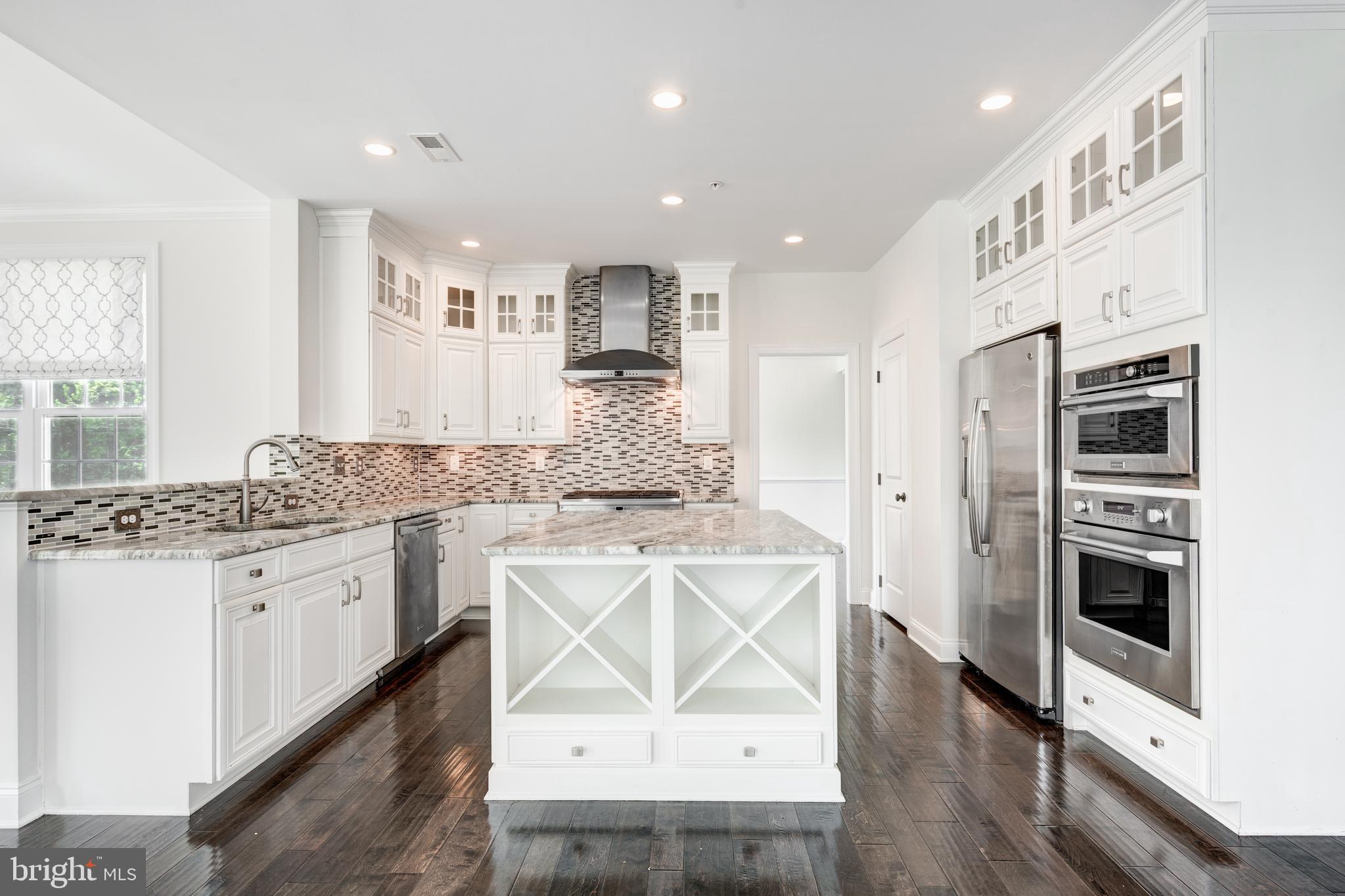 WEATHERSTONE - Residential