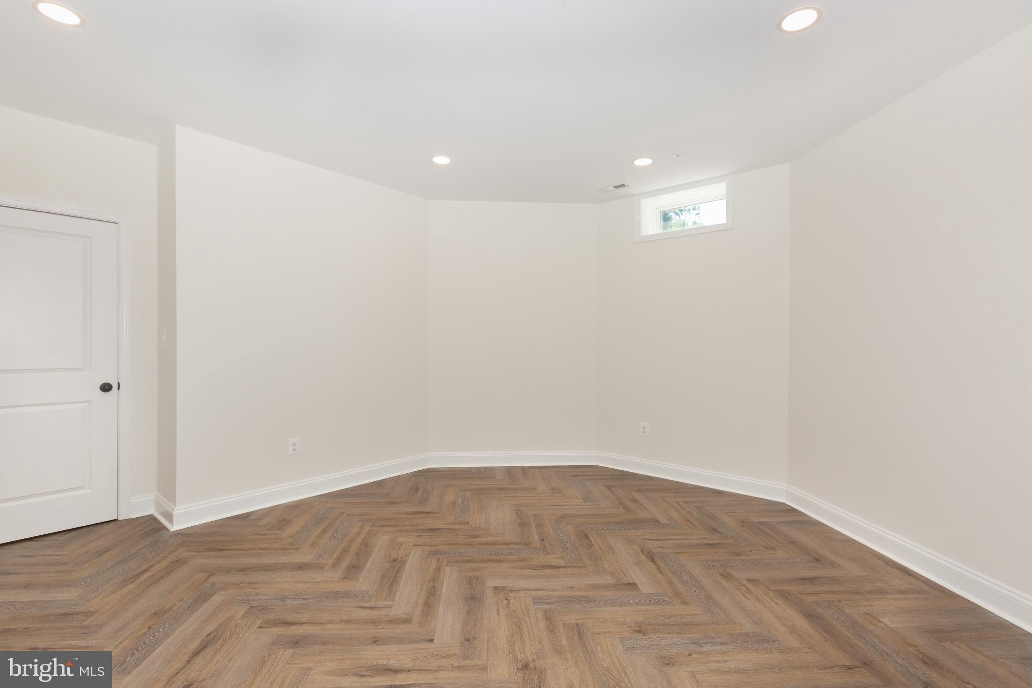 WEATHERSTONE - Residential