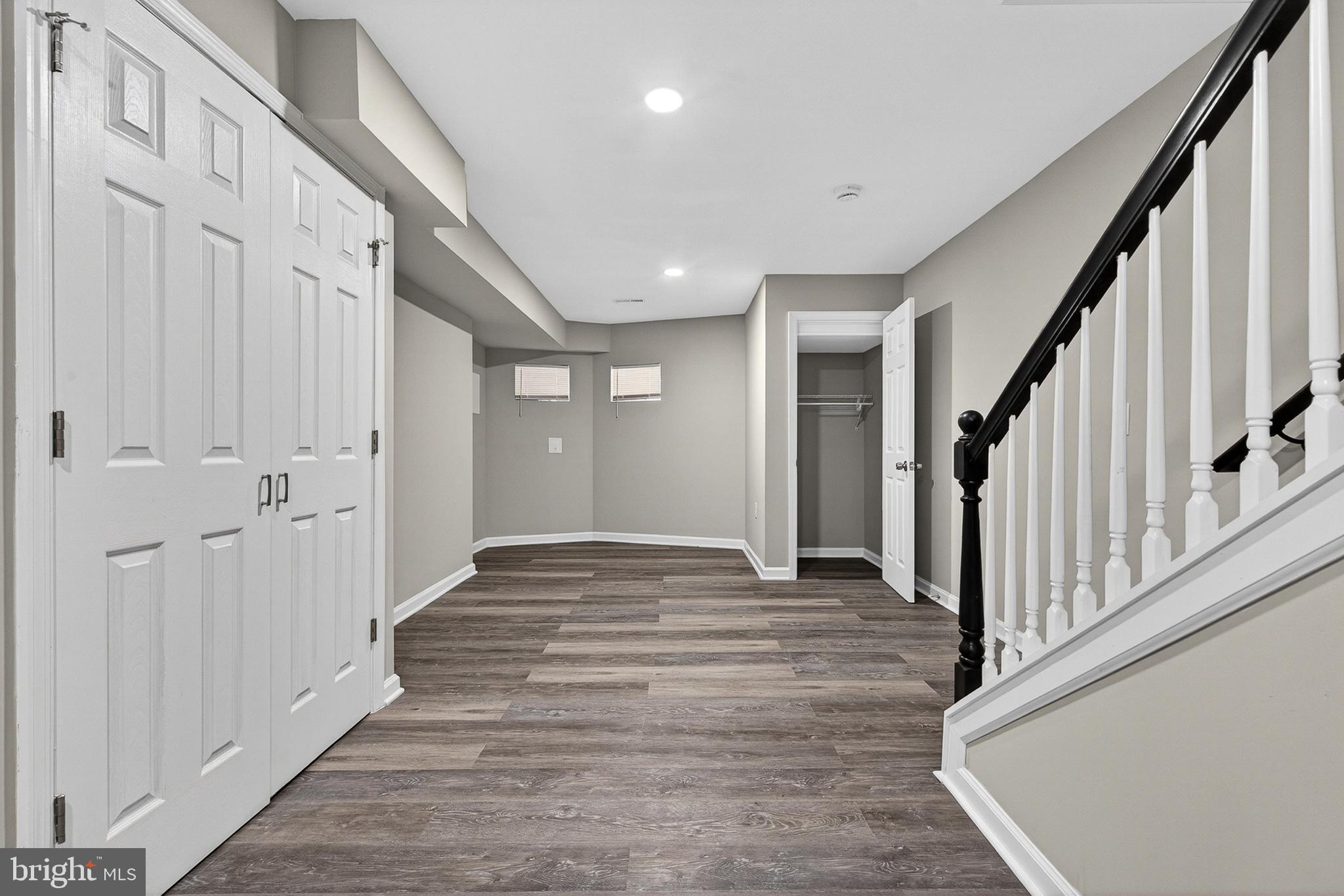 SANDTOWN-WINCHESTER - Residential