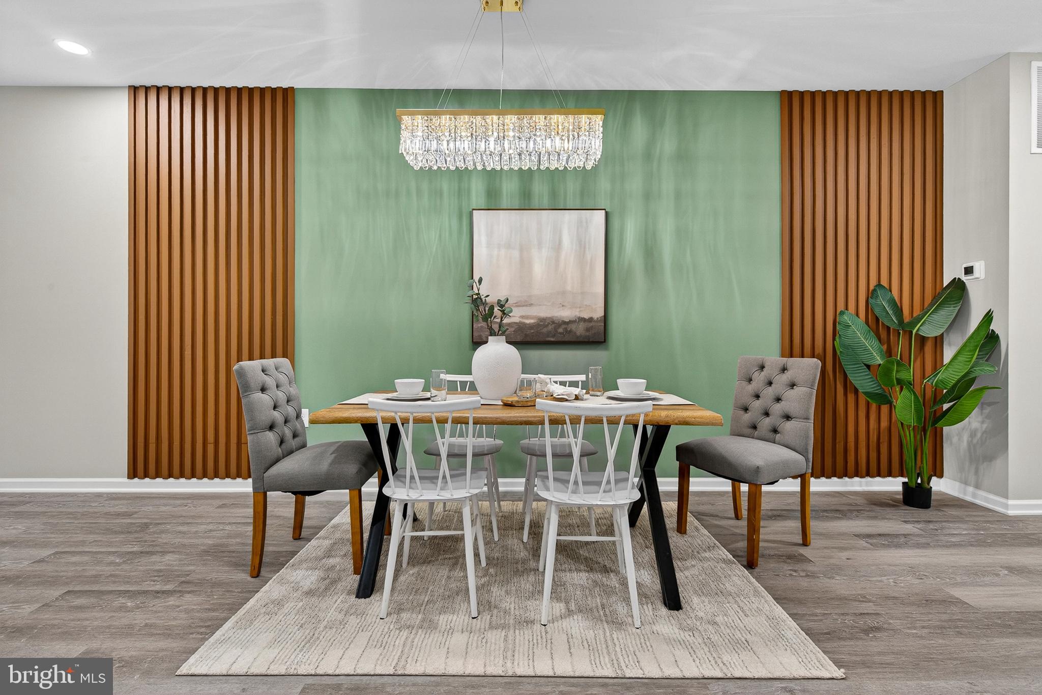 SANDTOWN-WINCHESTER - Residential