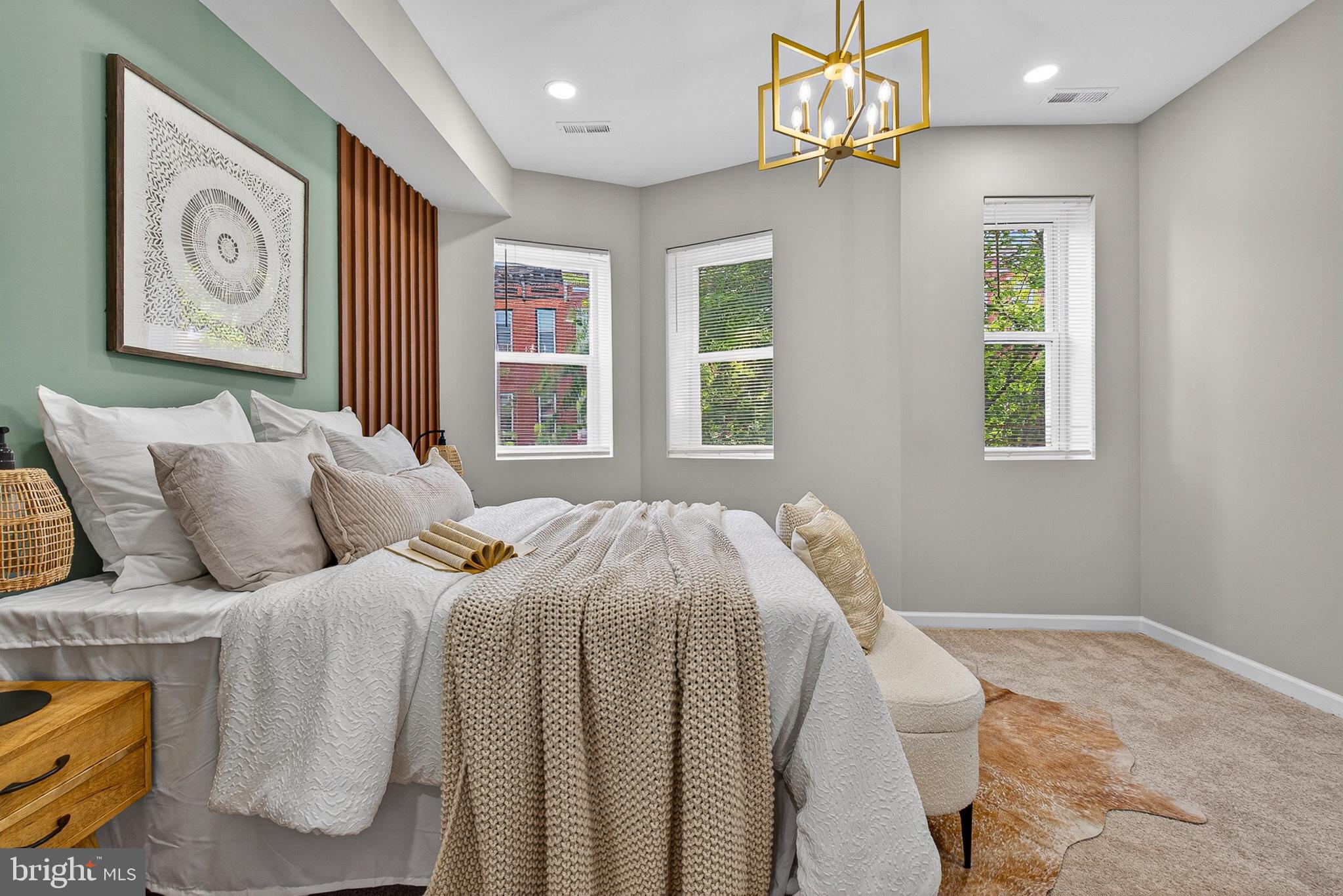 SANDTOWN-WINCHESTER - Residential