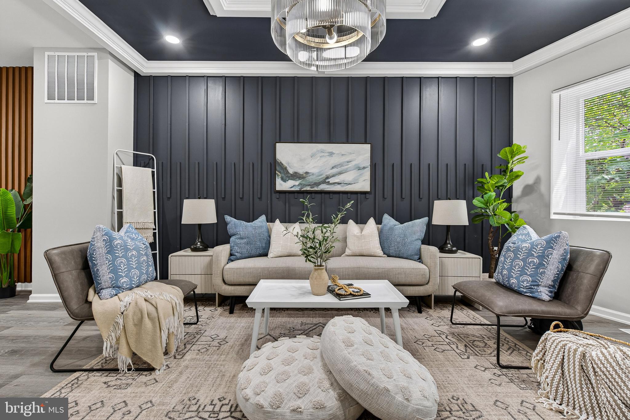 SANDTOWN-WINCHESTER - Residential