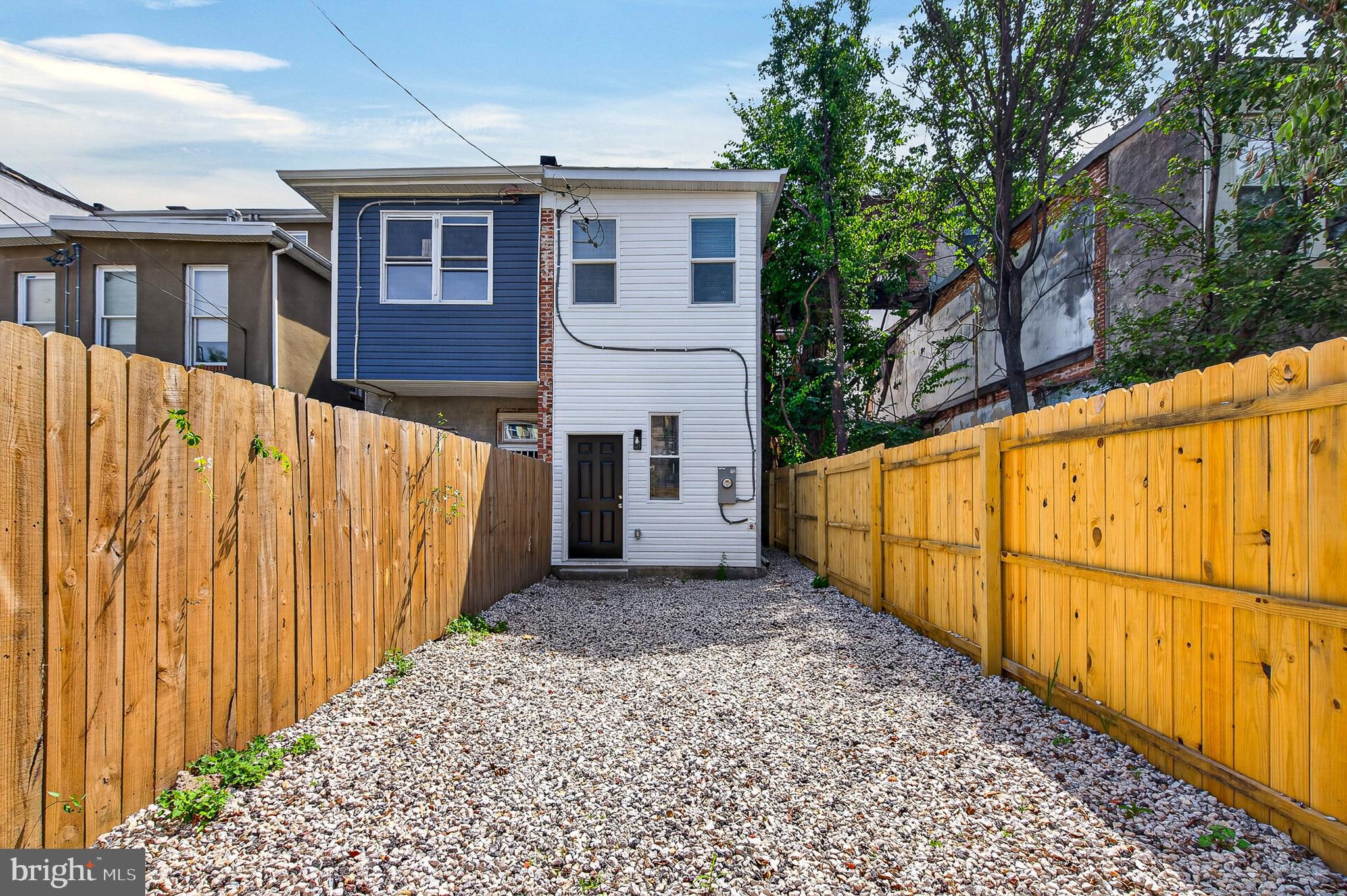SANDTOWN-WINCHESTER - Residential