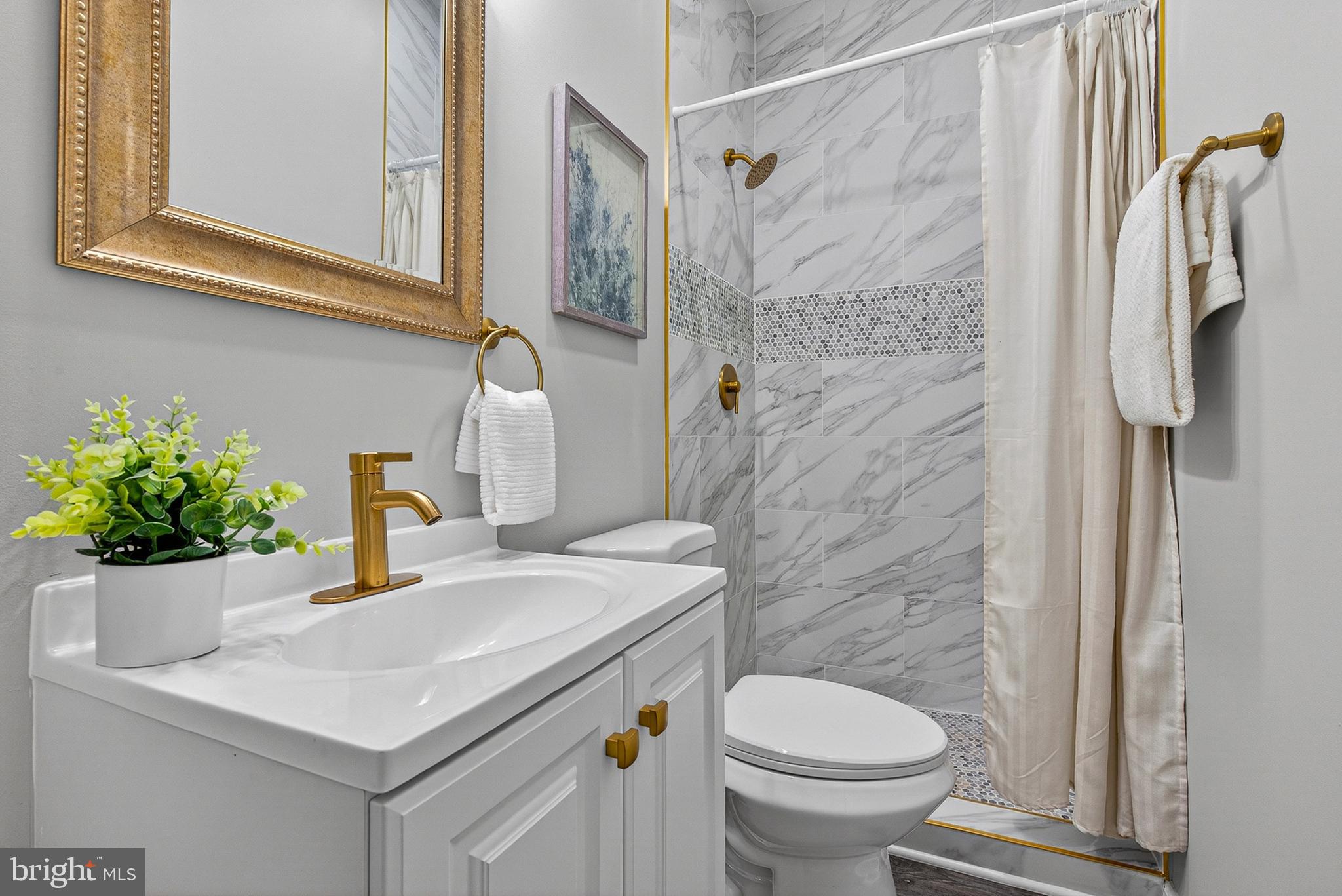 SANDTOWN-WINCHESTER - Residential