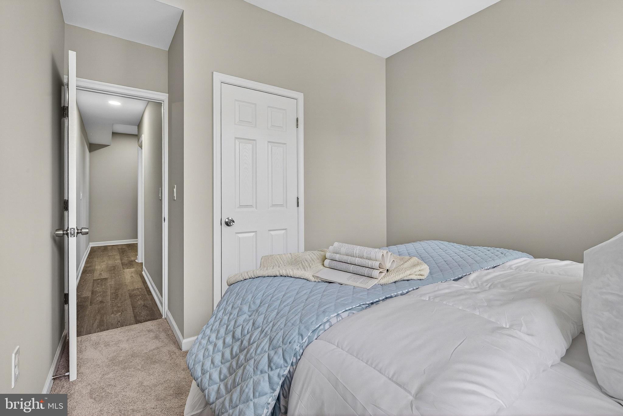 SANDTOWN-WINCHESTER - Residential
