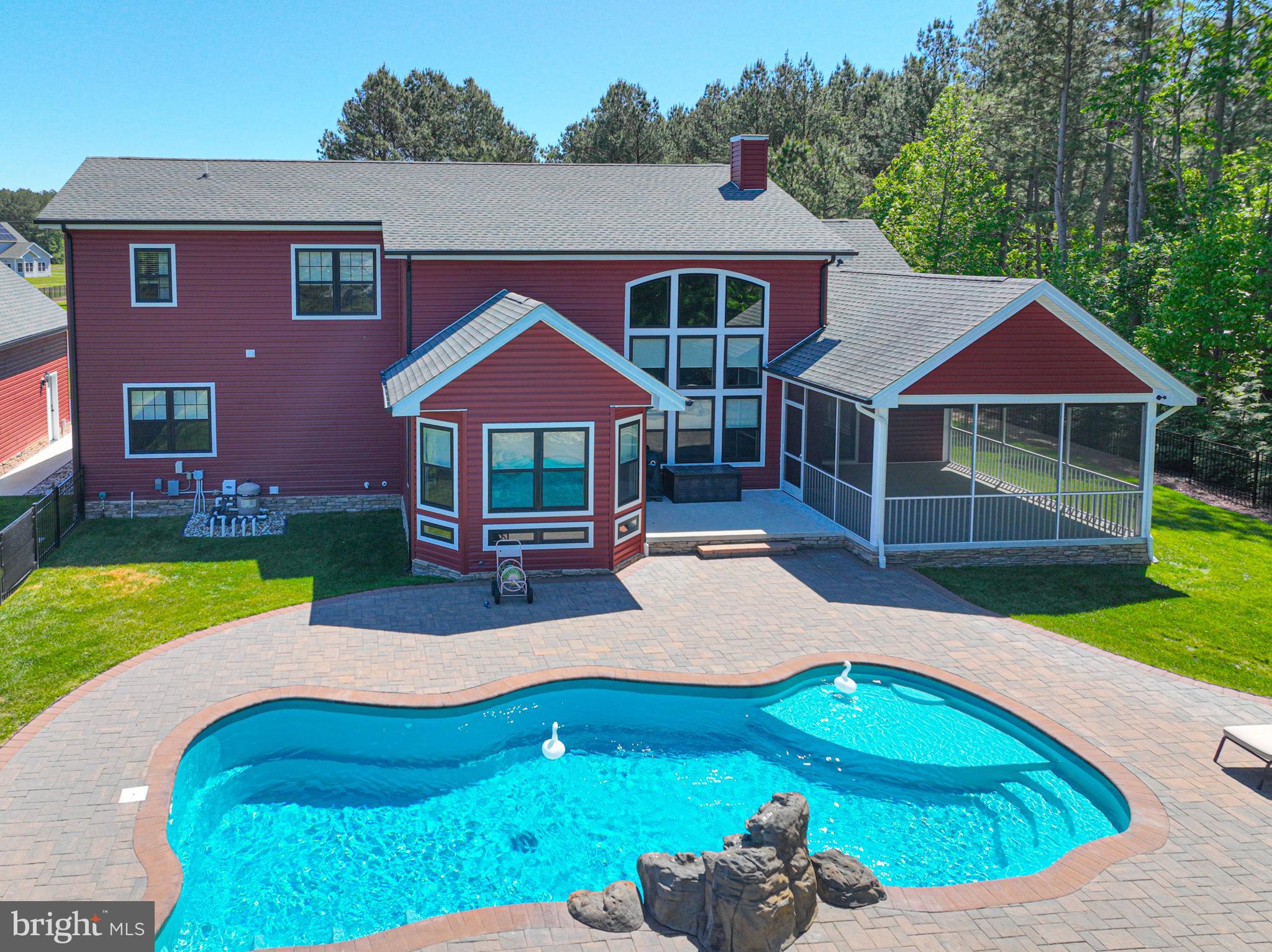 KINGSTON RIDGE - Residential