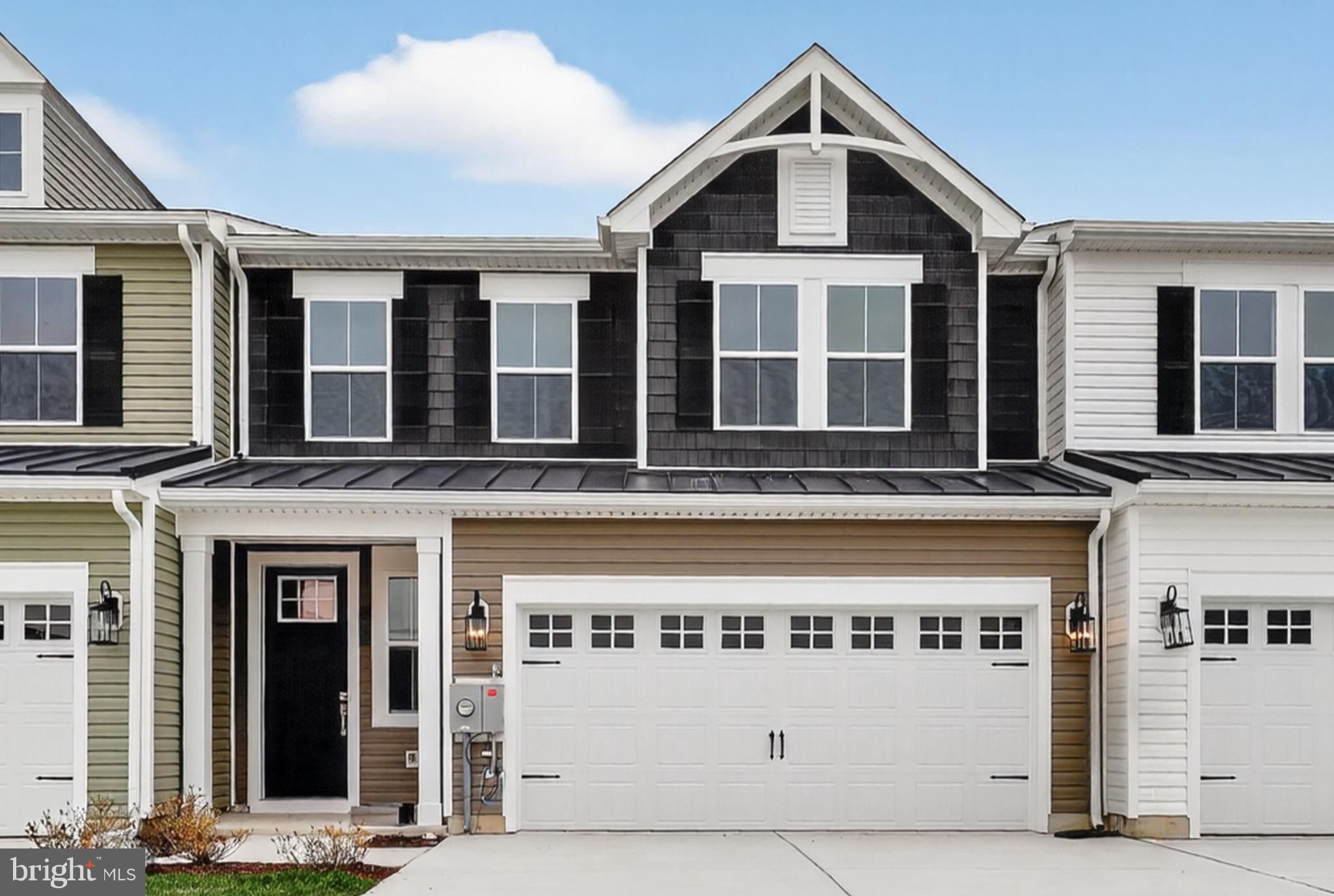 ADMIRAL'S LANDING - Residential