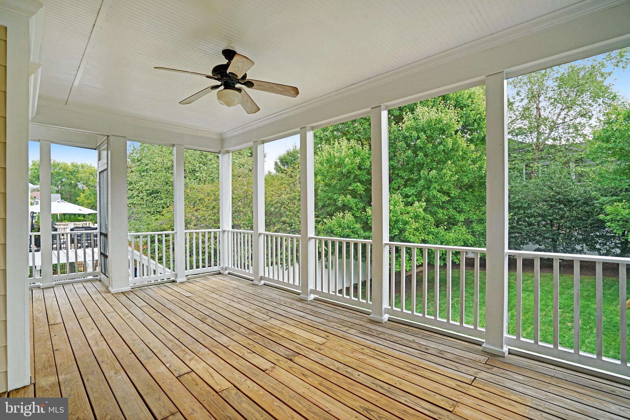 LYONHURST - Residential