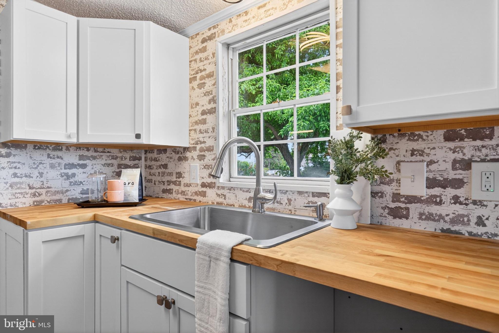 SHADOWSTONE VILLAGE - Residential