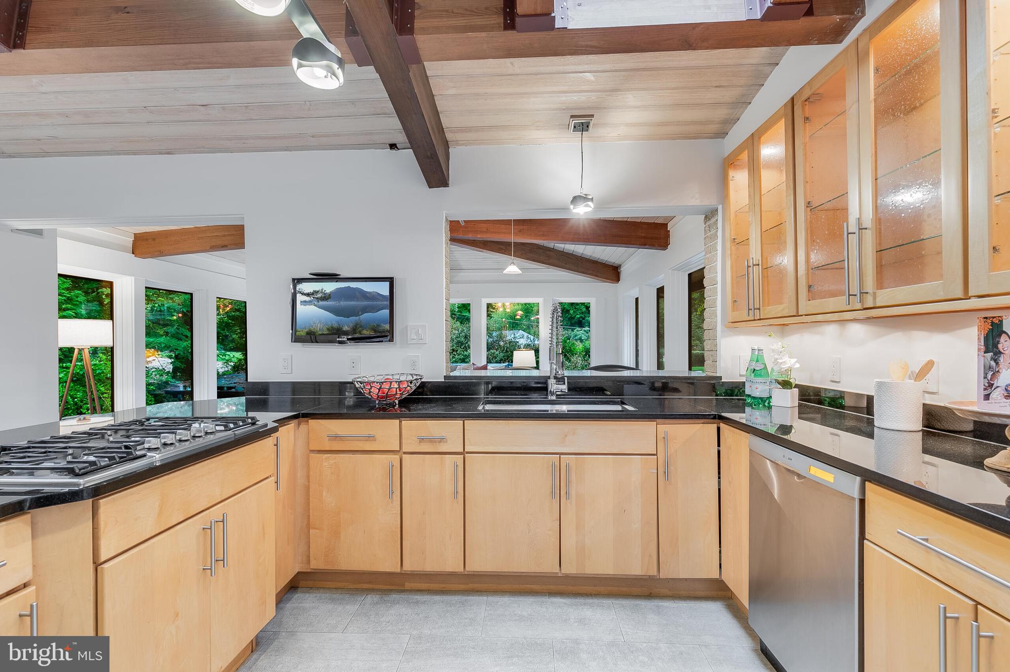 DOVER BALMORAL RIVERWOOD - Residential
