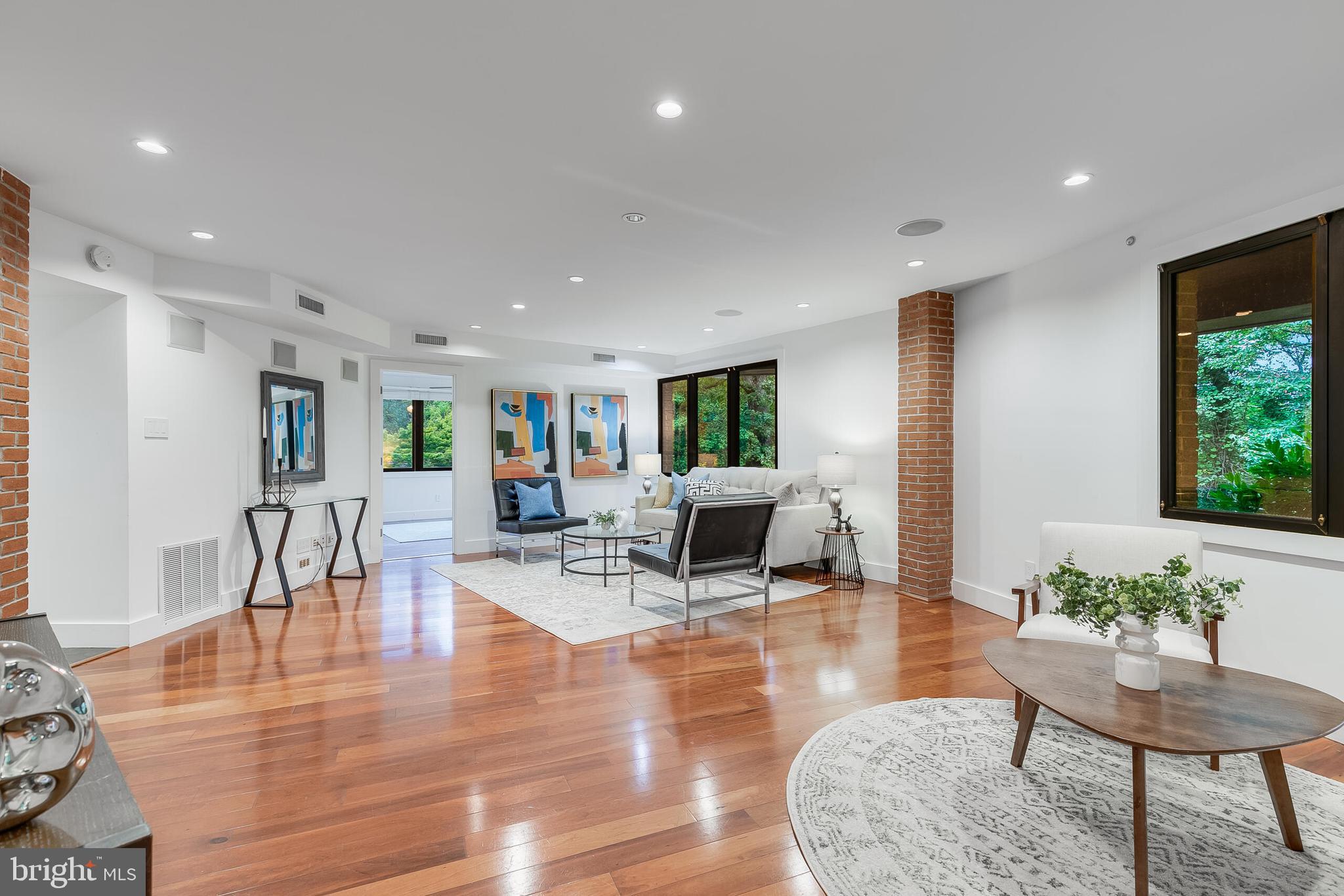 DOVER BALMORAL RIVERWOOD - Residential