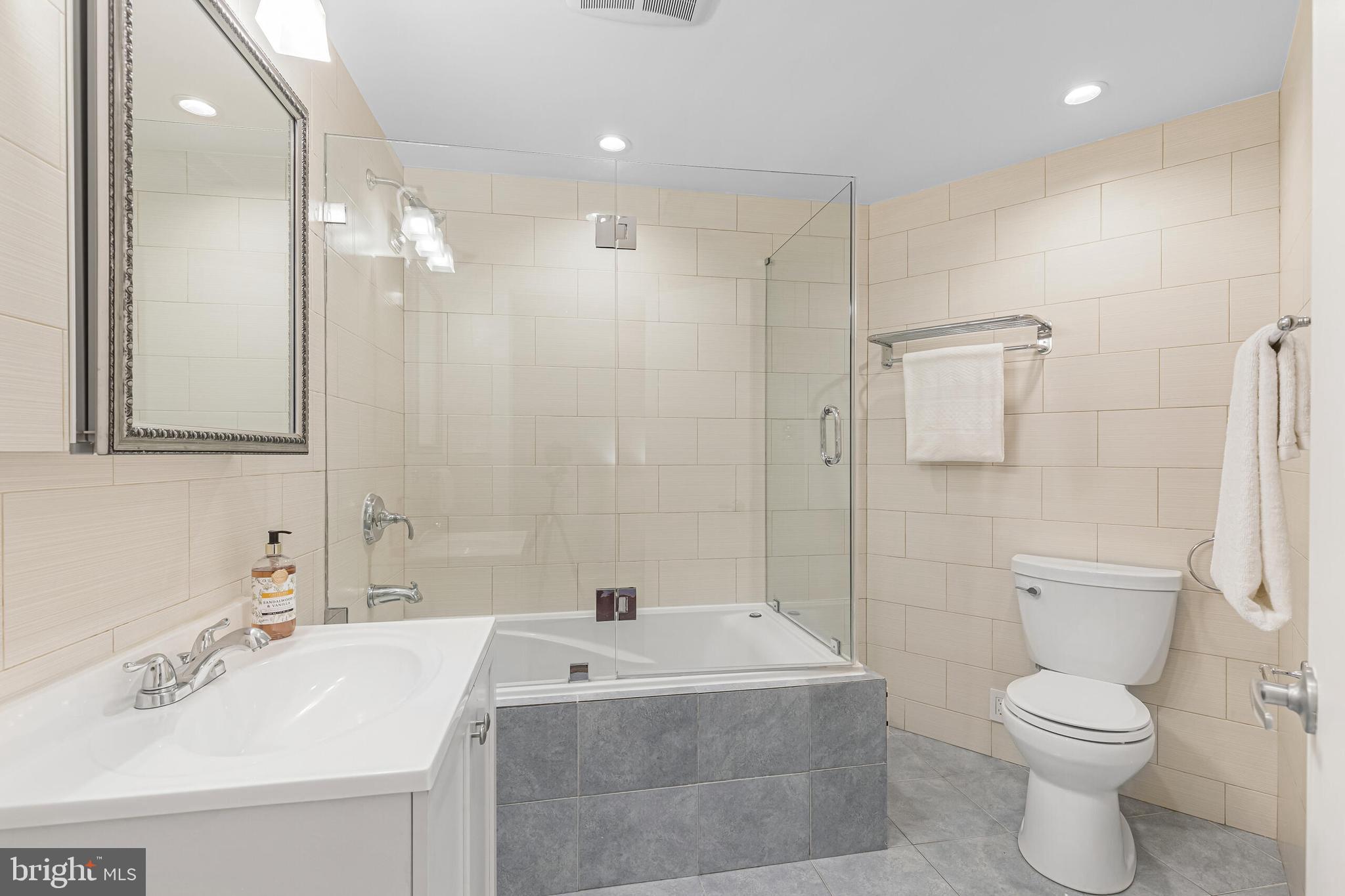 DOVER BALMORAL RIVERWOOD - Residential