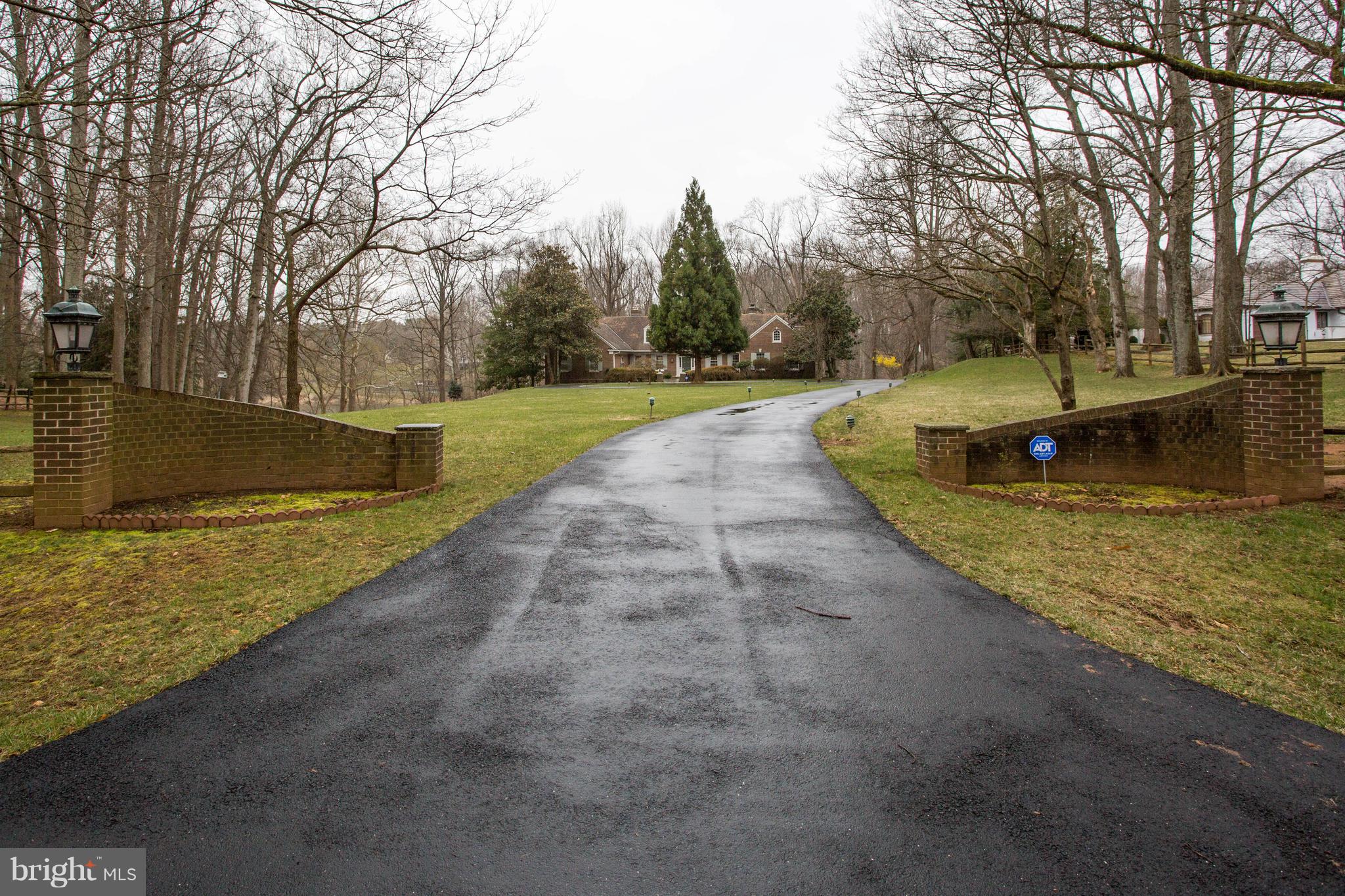 POTOMAC FALLS - Residential
