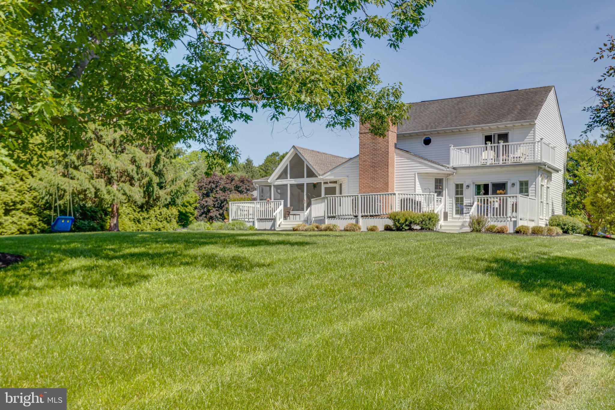 TUDOR MANOR - Residential