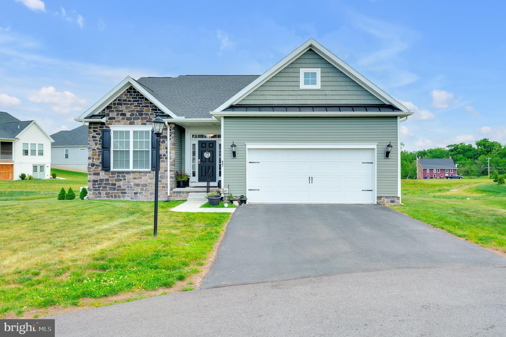 CUMBERLAND VILLAGE - Residential