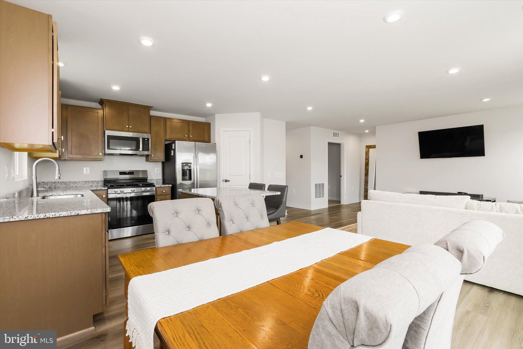 THE VILLAGE AT SMITH CREEK - Residential