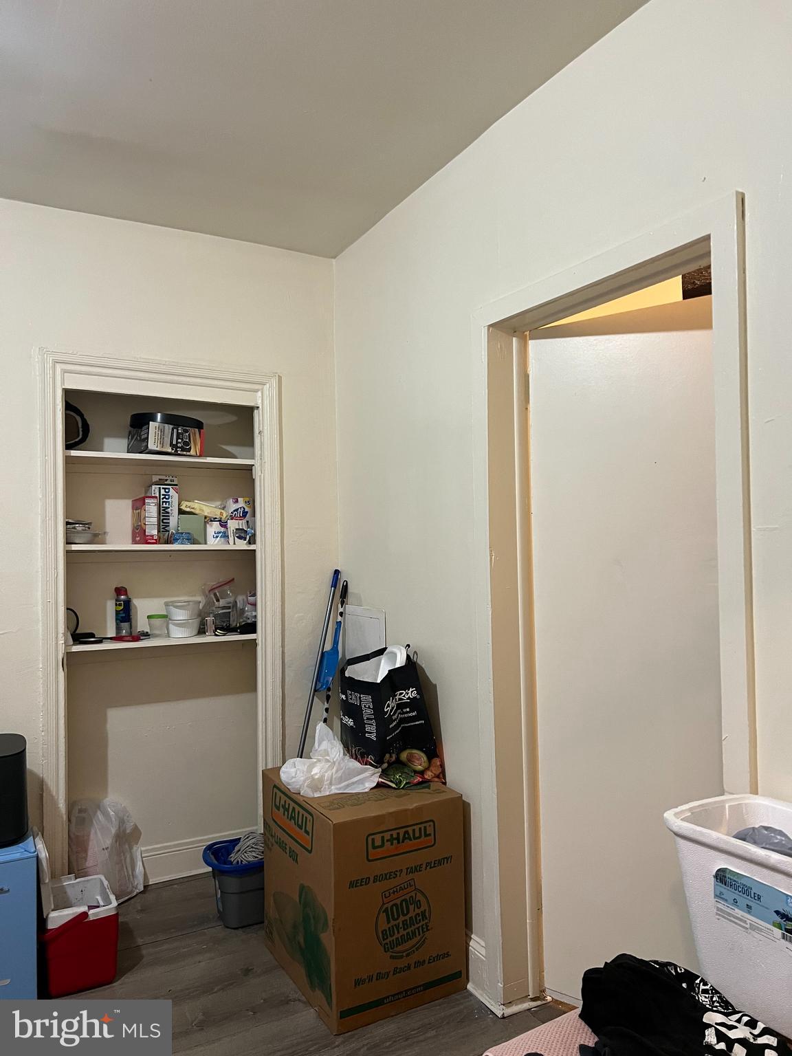 WEST KENSINGTON - Commercial Sale