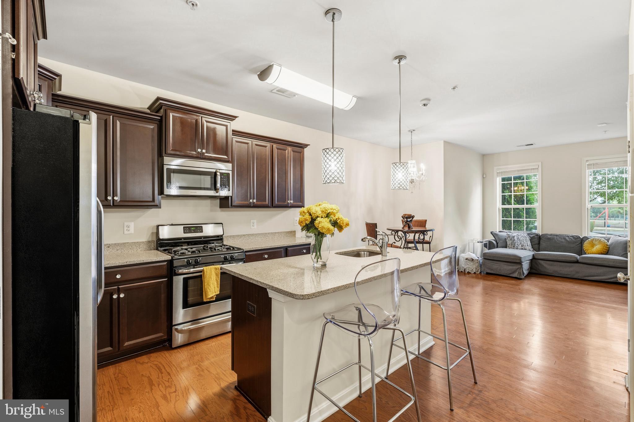 WOODMORE TOWNE CENTRE - Residential