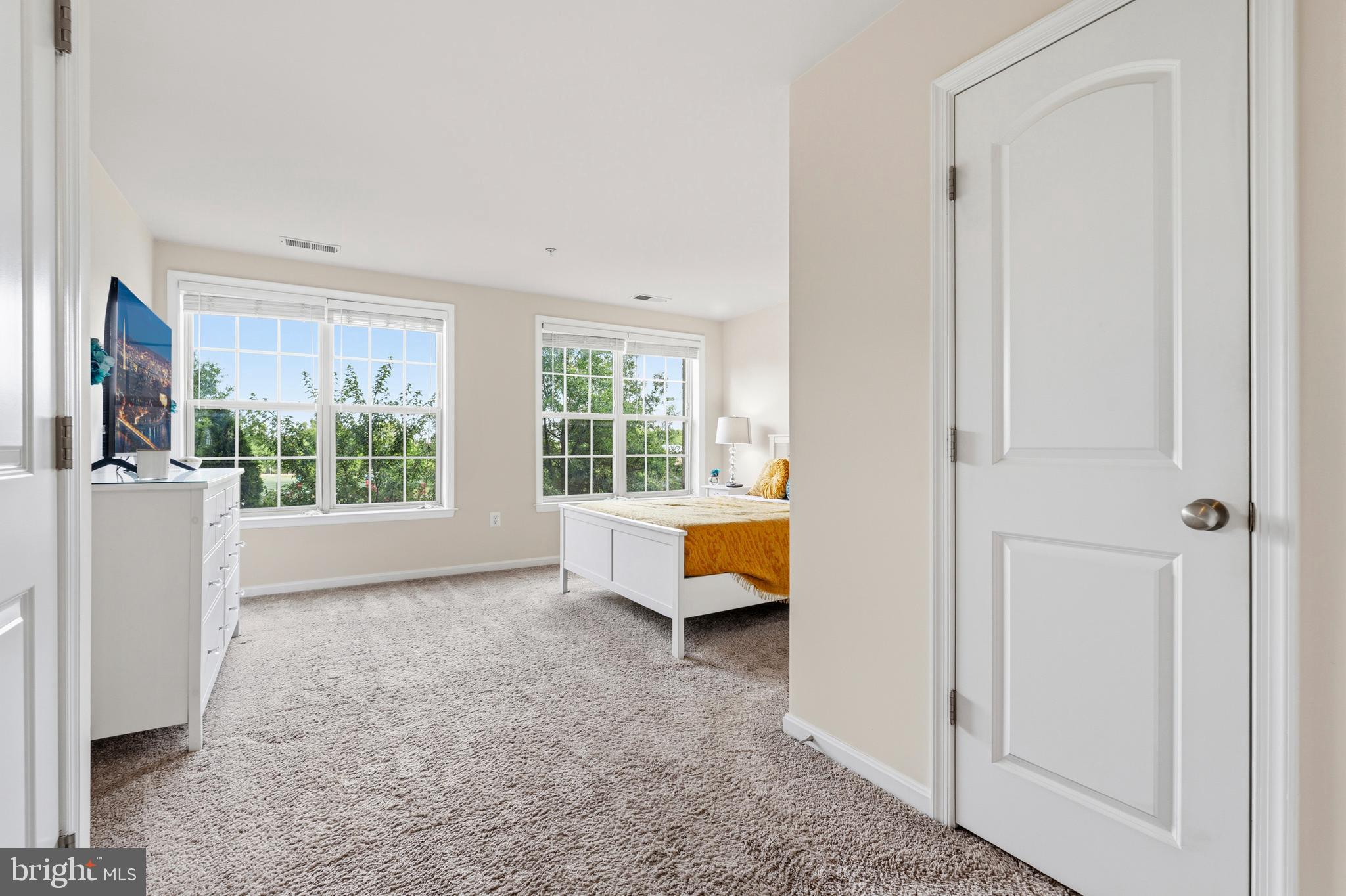 WOODMORE TOWNE CENTRE - Residential