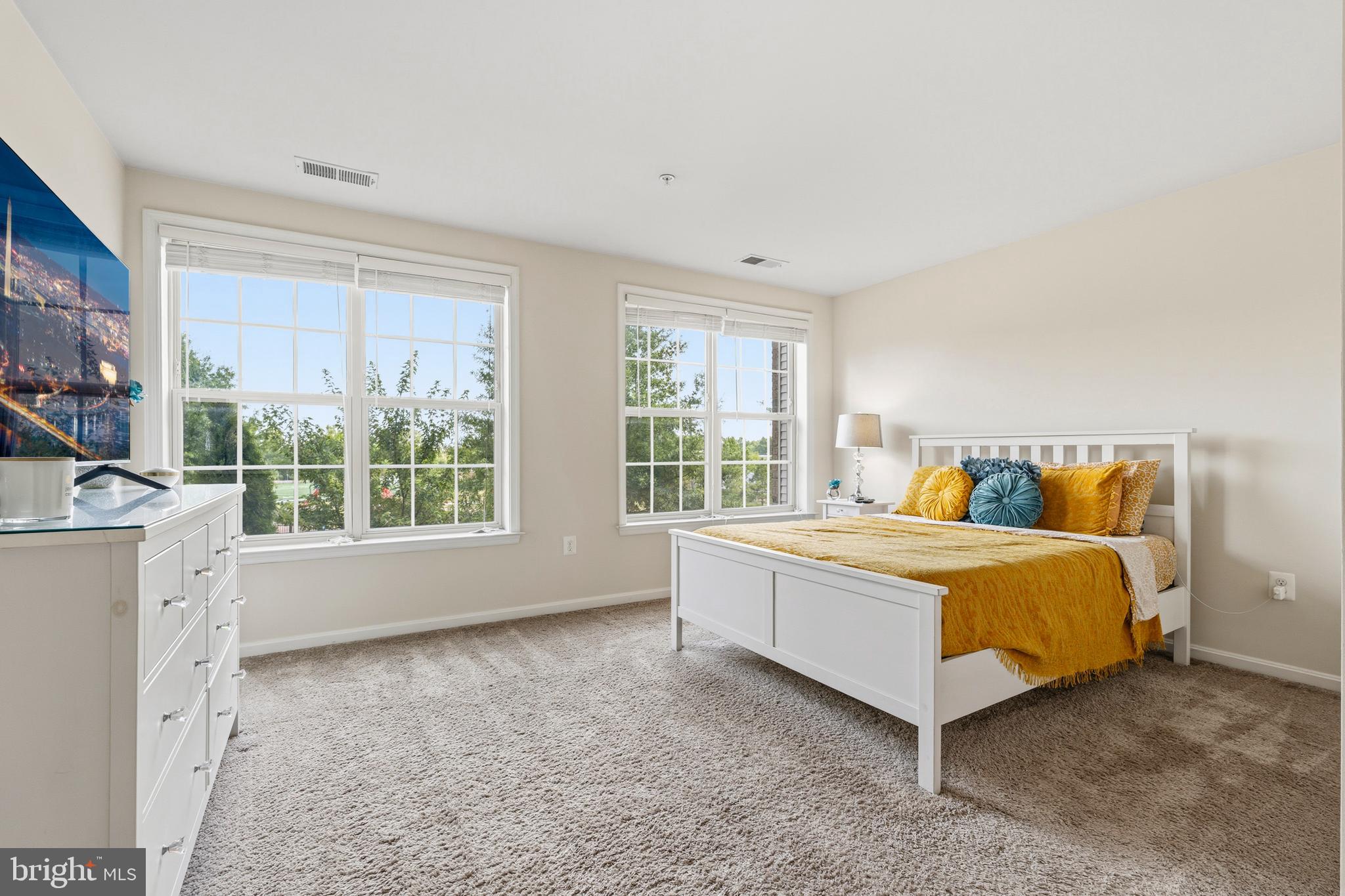 WOODMORE TOWNE CENTRE - Residential