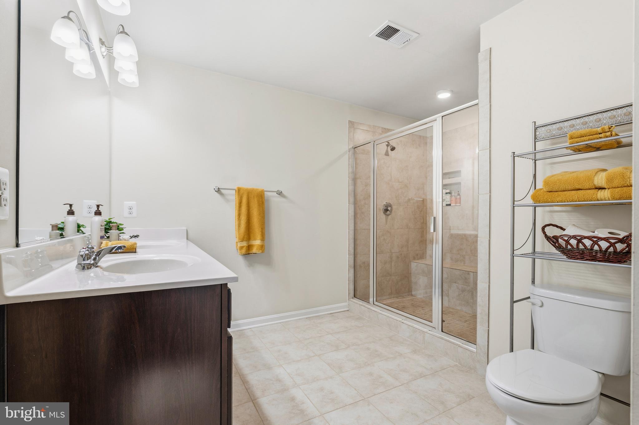 WOODMORE TOWNE CENTRE - Residential