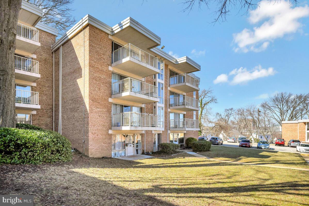 HUNTINGTON CLUB - Residential