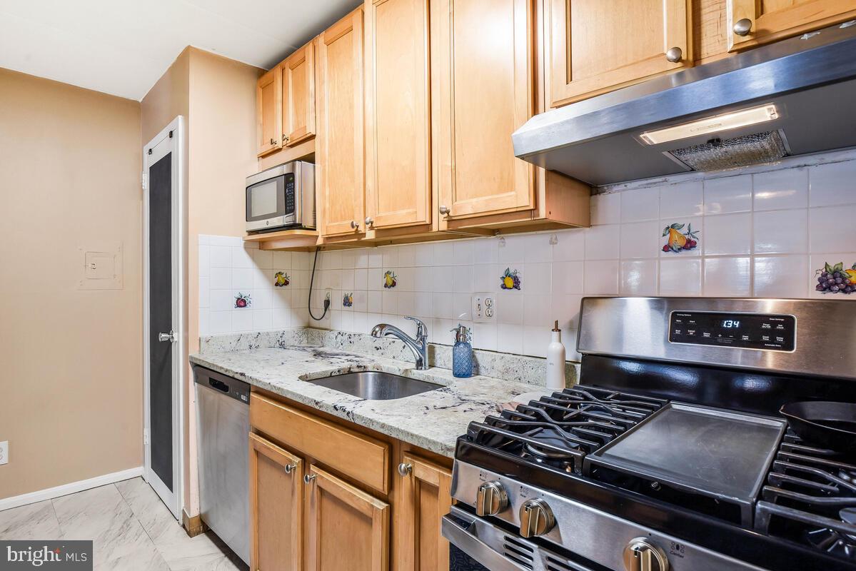 HUNTINGTON CLUB - Residential