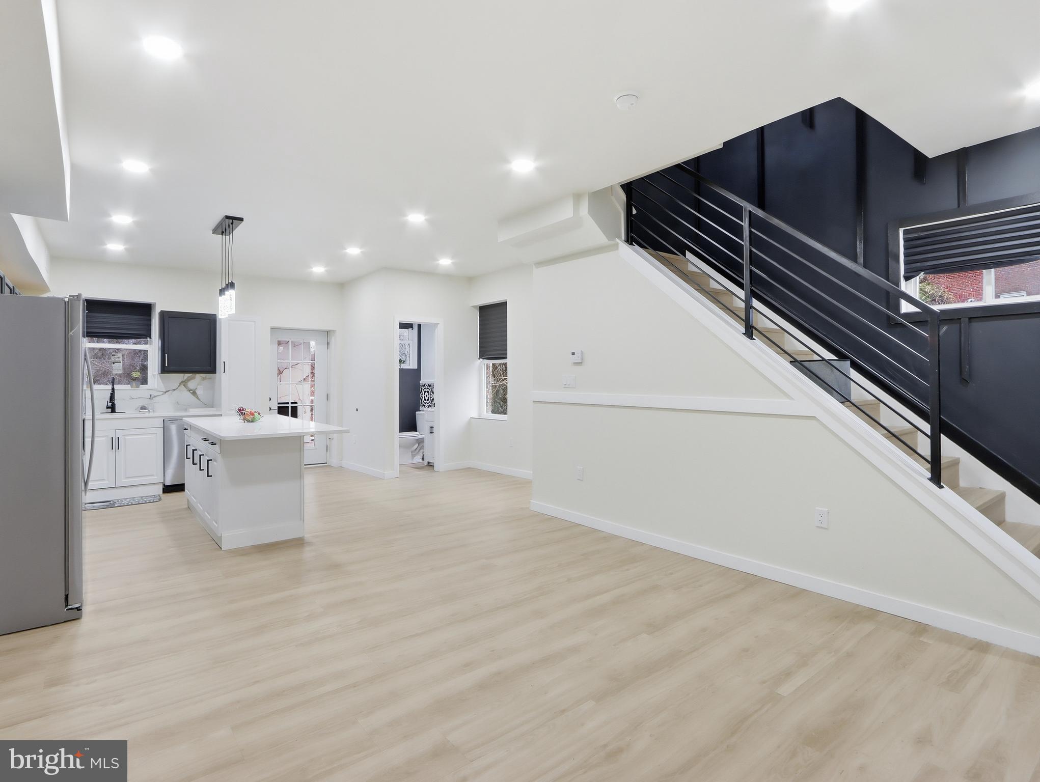 PEN LUCY - Residential
