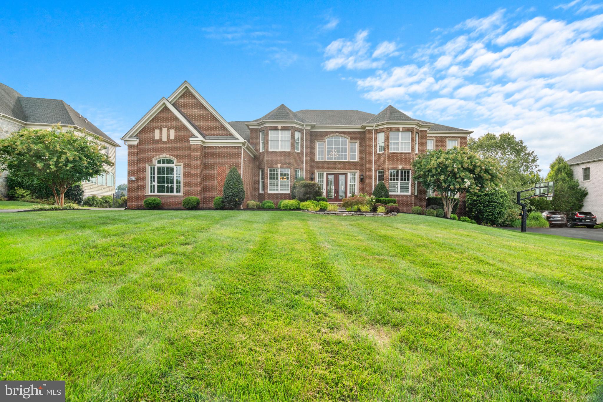 THE RESERVE AT TRIADELPHIA CROSSING - Residential