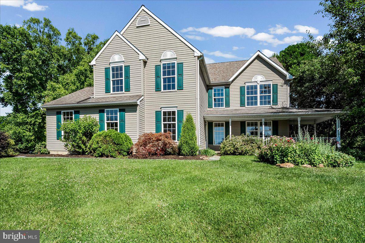 Welcome to 221 Owenwood Drive in the desirable Ashleigh Greene community. Situated far back off the road with a welcoming front porch, this 4-bedroom, 3.5-bath home offers plenty of space both inside and out.
The main level features a bright living room with new carpeting, a formal dining room, and an eat-in kitchen that opens to the family room. The family room is highlighted by a vaulted ceiling and a wood-burning fireplace, creating a comfortable gathering space for everyday living and entertaining.
Upstairs, you'll find four bedrooms with luxury vinyl plank flooring and two full baths, including a spacious primary suite. A convenient second-floor laundry area adds to the home's functionality. The finished lower level provides additional living space and includes a full bath, making it ideal for a recreation room, home office, workout area, or guest space.
Step outside to enjoy the spacious, fenced backyard featuring an in-ground pool, offering space for outdoor entertaining, recreation, gardening, play, or relaxation.
Recent updates include a roof less than five years old, HVAC system under ten years old, new garage doors, new carpeting in the living room, and luxury vinyl plank flooring in the bedrooms.
Located in Southern Chester County within the Avon Grove School District, this home is conveniently situated near Route 896, shopping, dining, parks, and other everyday amenities.
Don't miss the opportunity to make this Avon Grove beauty your next home.