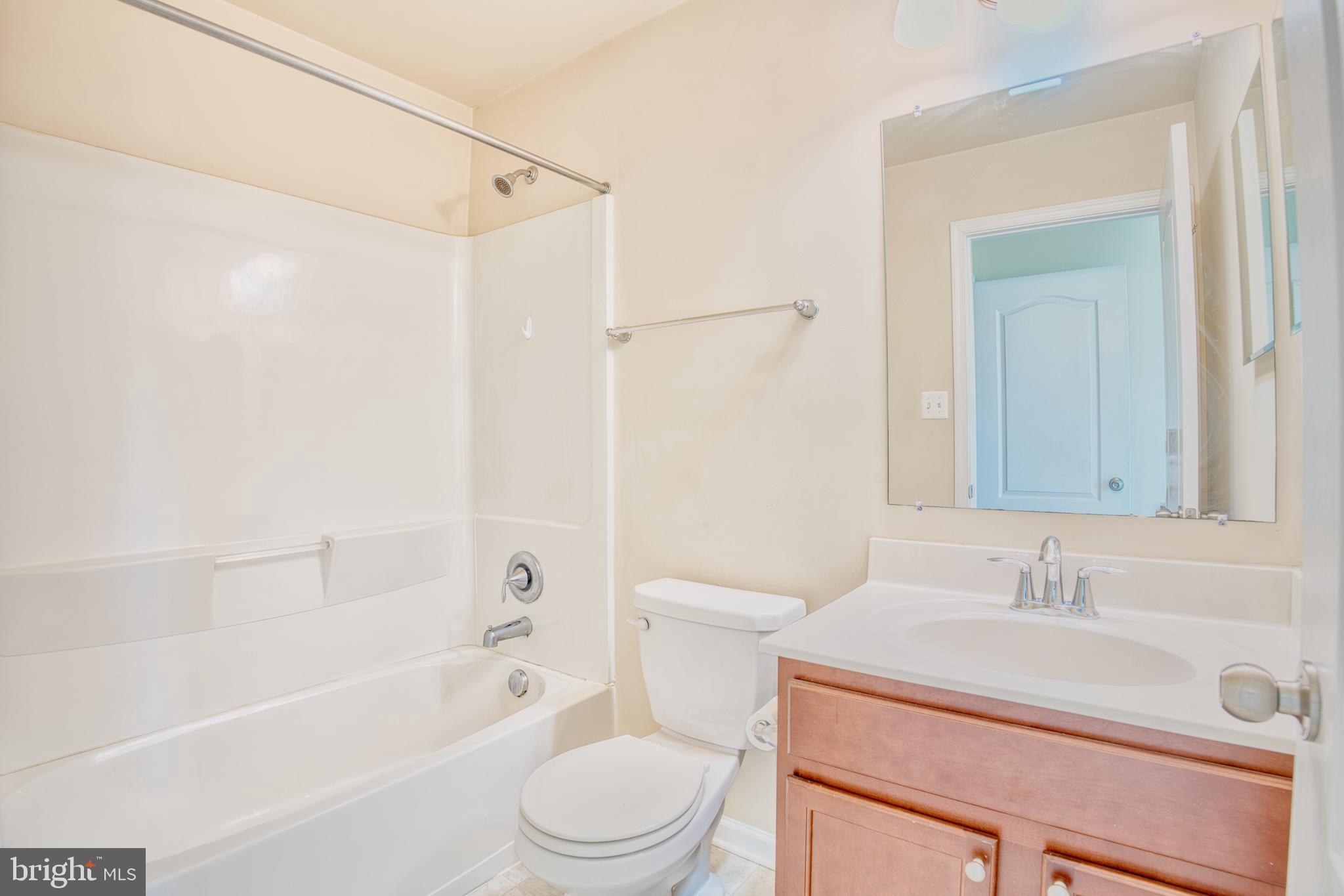 PLANTATION LAKES - Residential