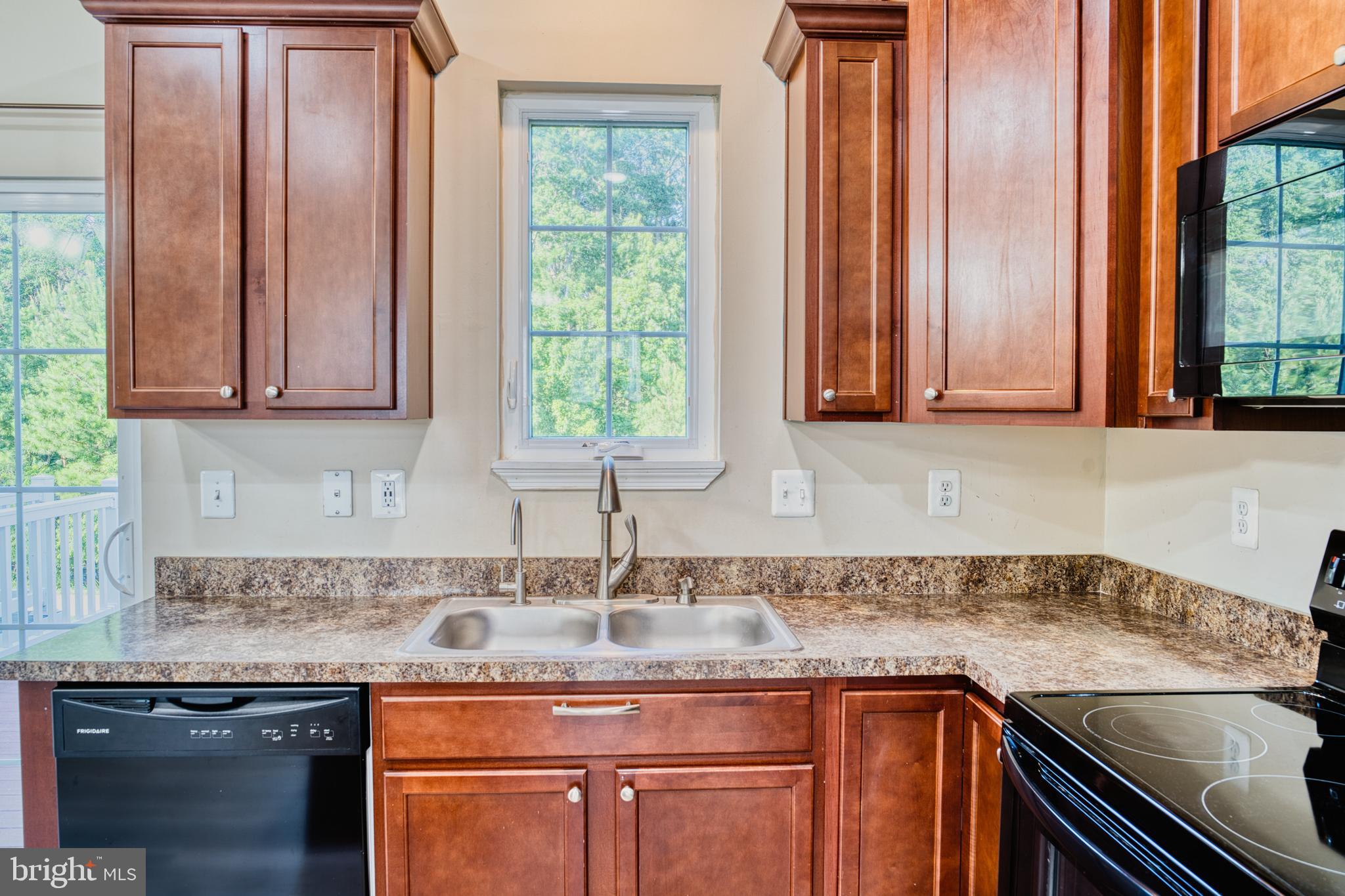 PLANTATION LAKES - Residential