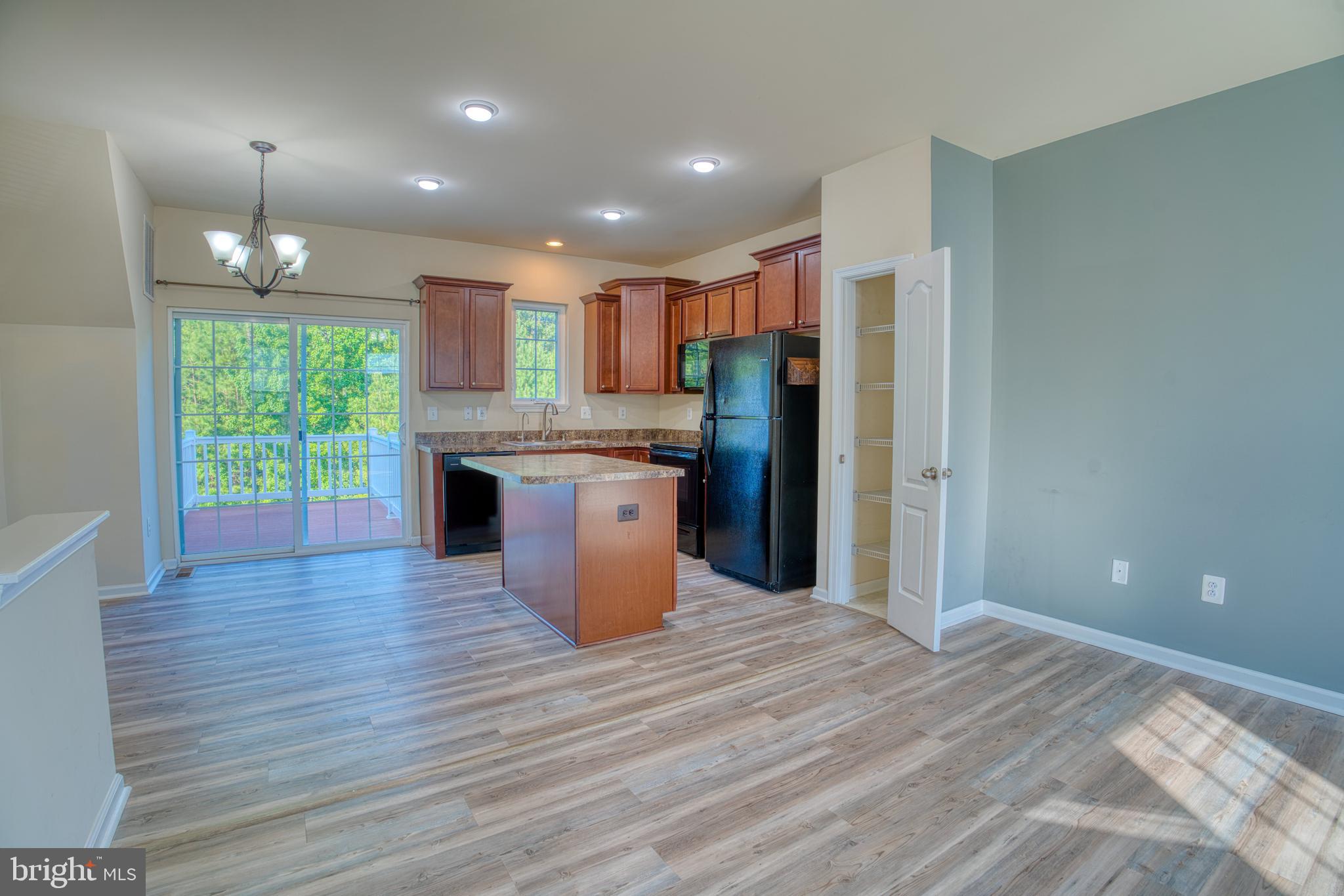 PLANTATION LAKES - Residential