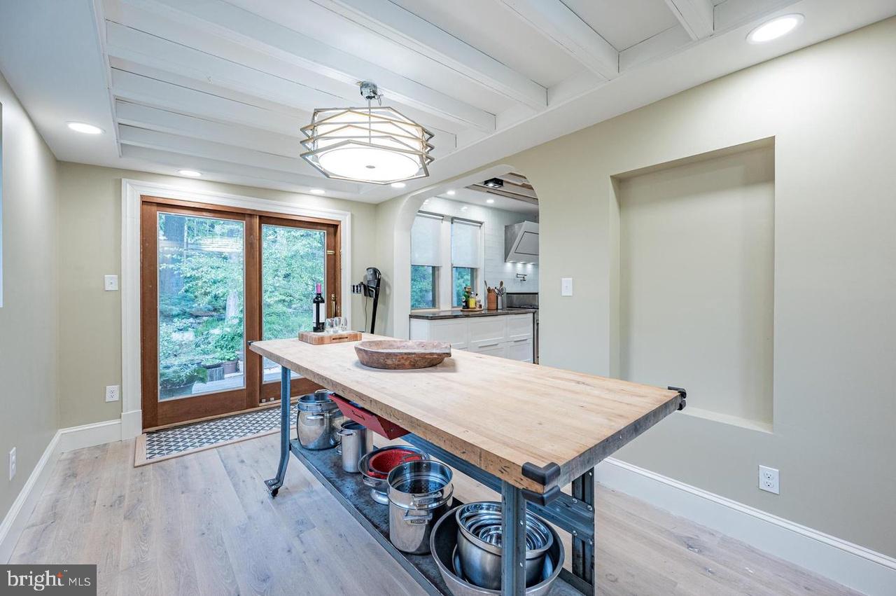 MOUNT WASHINGTON - Residential