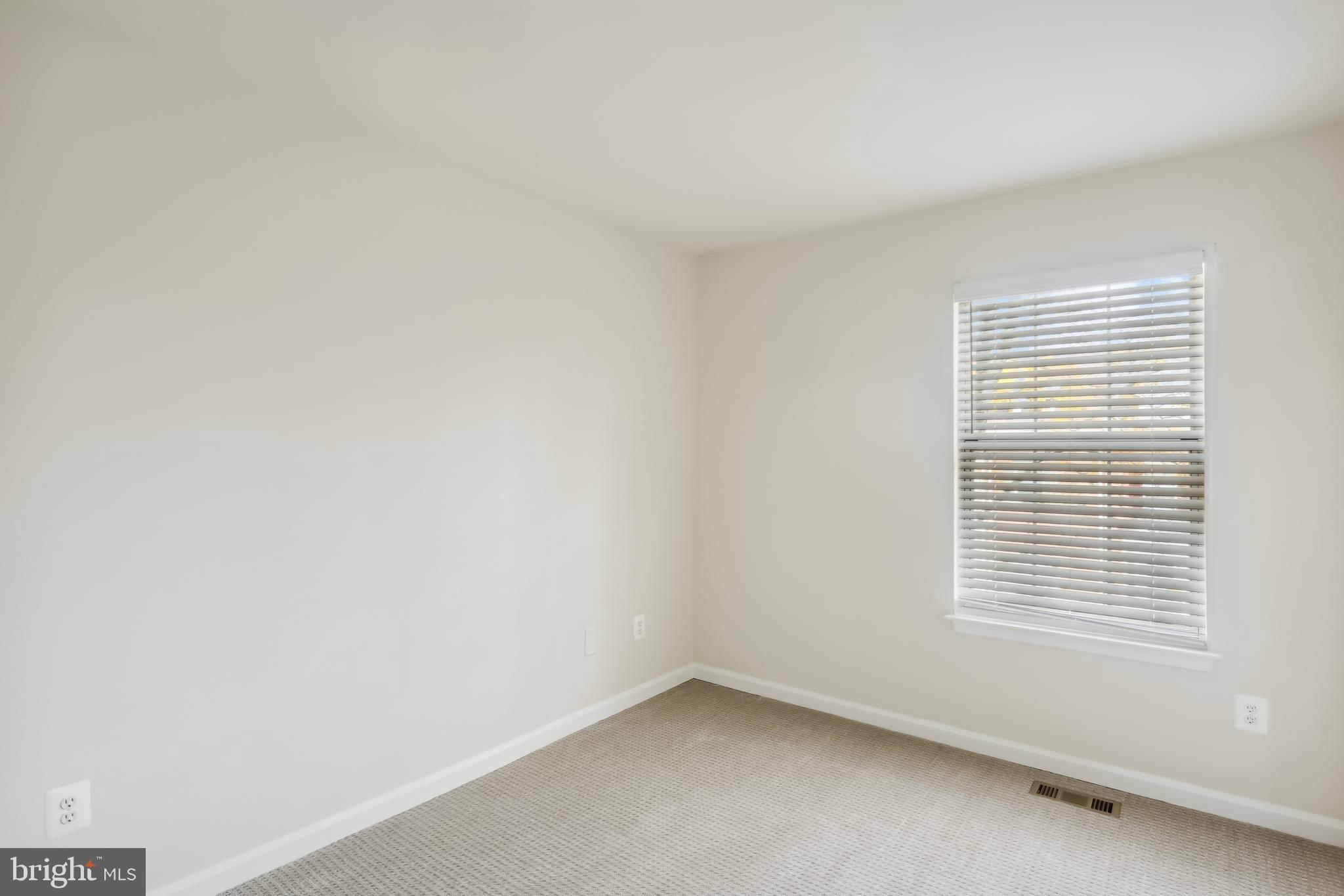 NOTTINGHAM WOODS - Residential