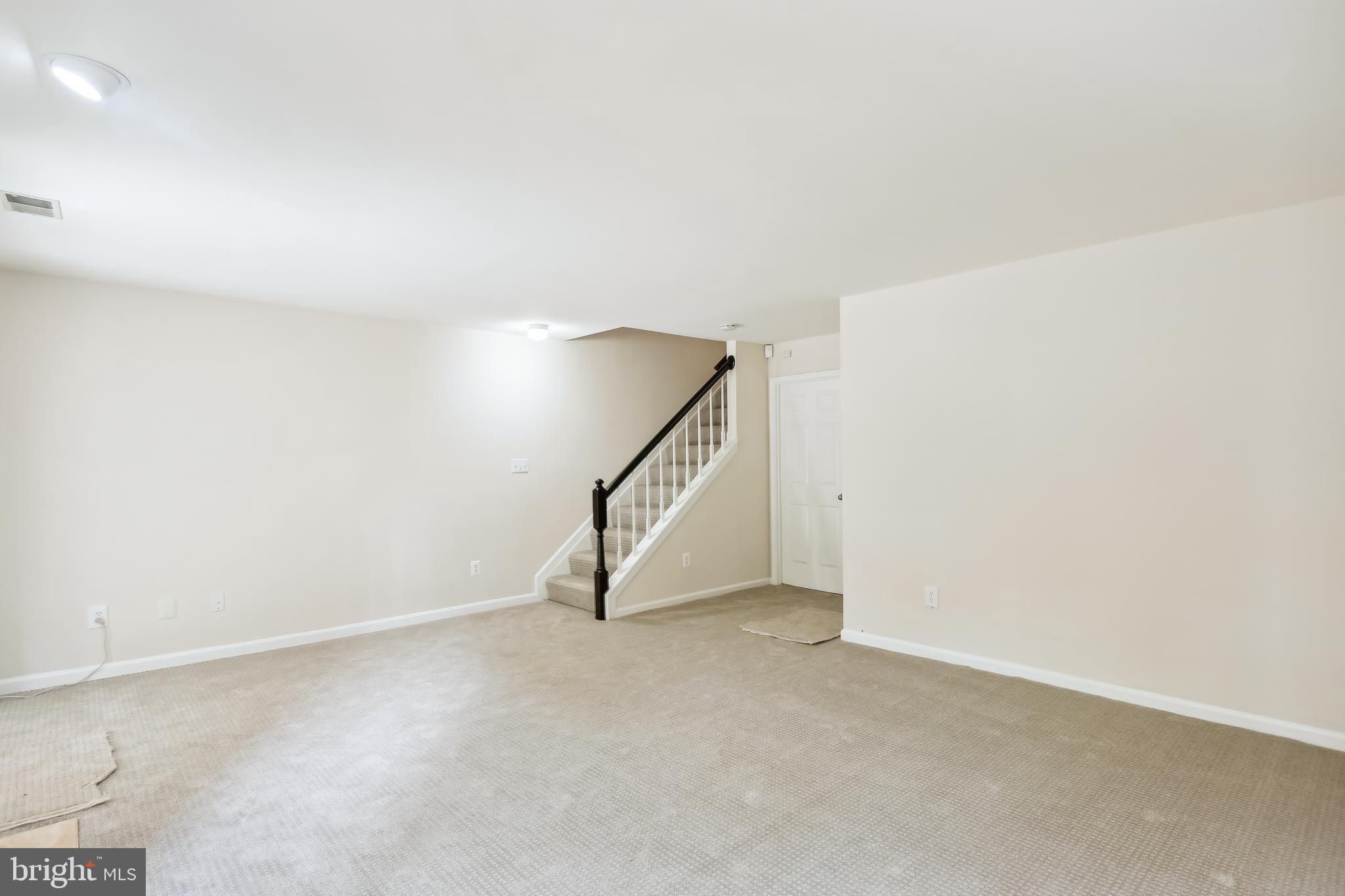 NOTTINGHAM WOODS - Residential